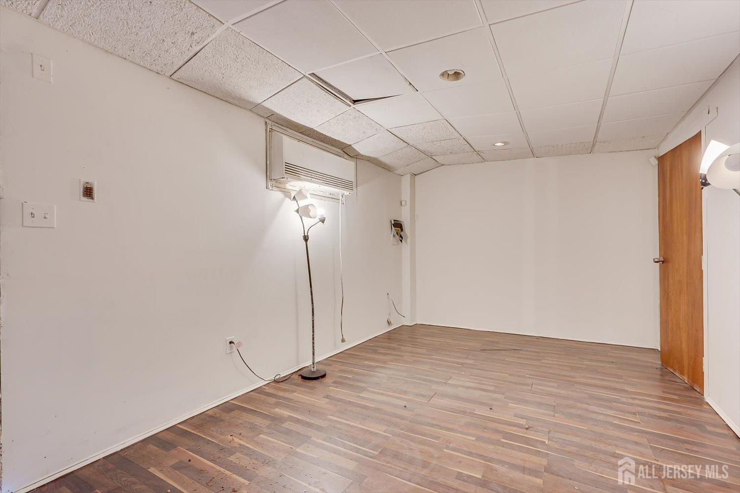 82 Lewis Street, Perth Amboy, NJ, 08861 image 34
