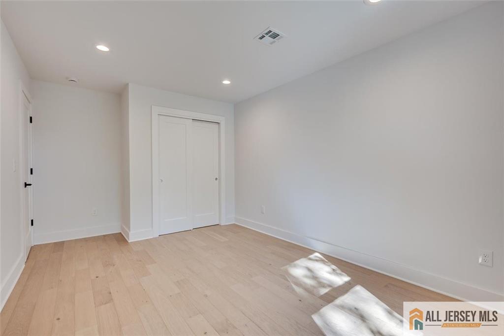 130 Garden Terrace, Edison, NJ, 08817 image 32