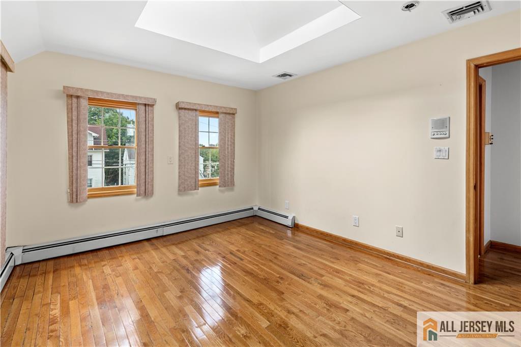 65 Livingston Avenue Image 5