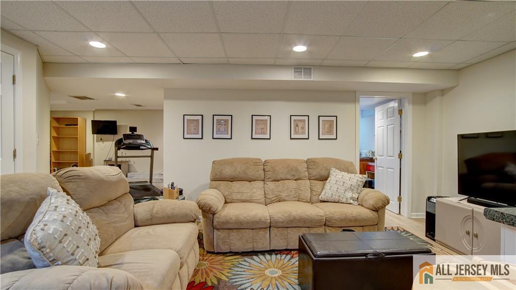 21 Samantha Circle, Old Bridge, NJ, 07747 image 47