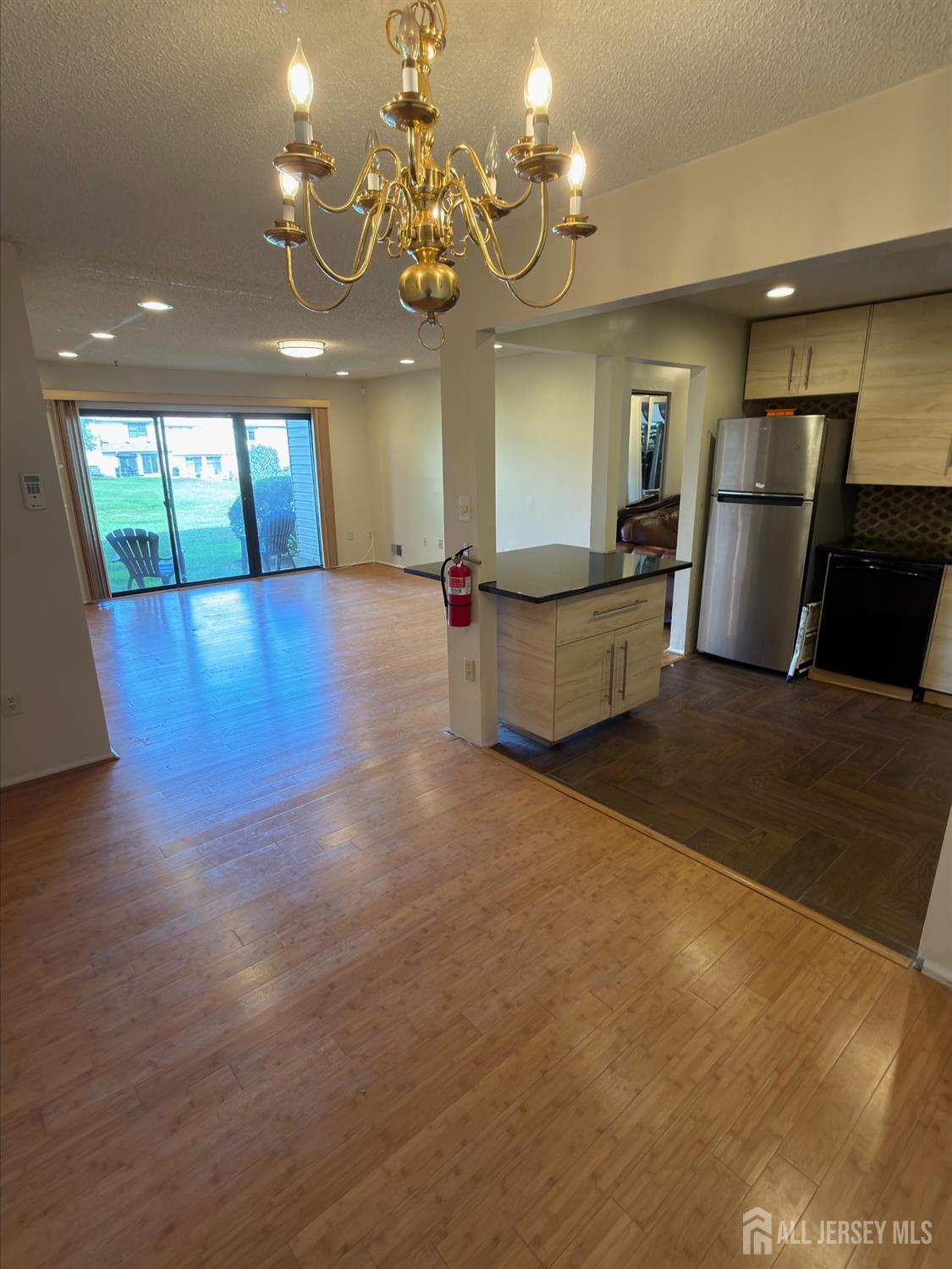 380 Lancaster Court Image 4