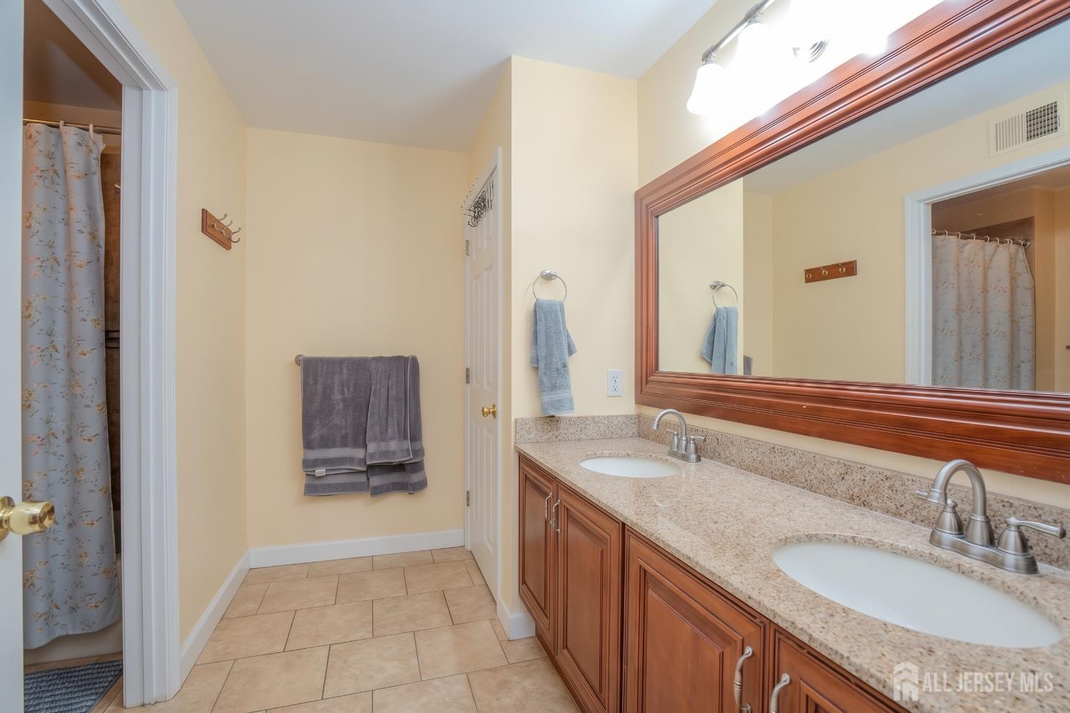 45 Amethyst Way, Franklin, NJ, 08823 image 13