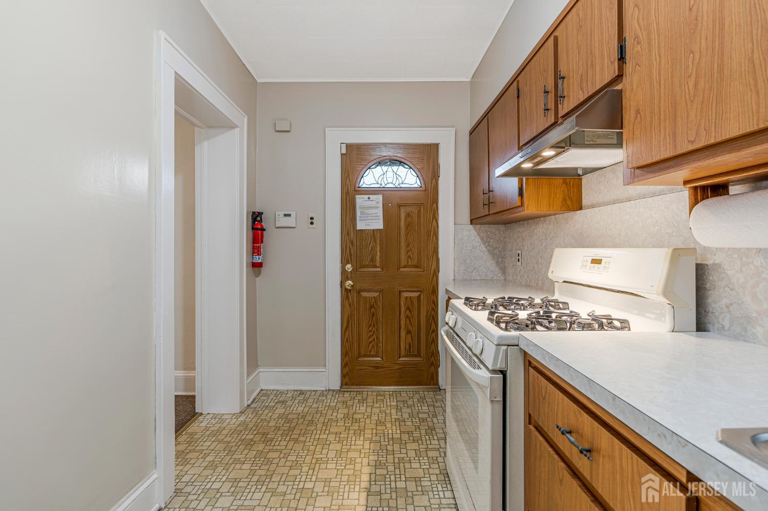 18 Robinson Street, New Brunswick, NJ, 08901 image 12
