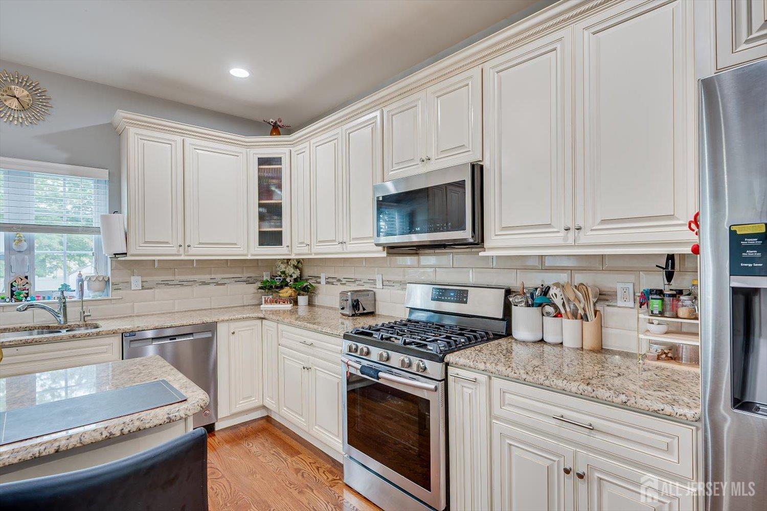 37 Wildwood Avenue, Fords, NJ, 08863 image 17