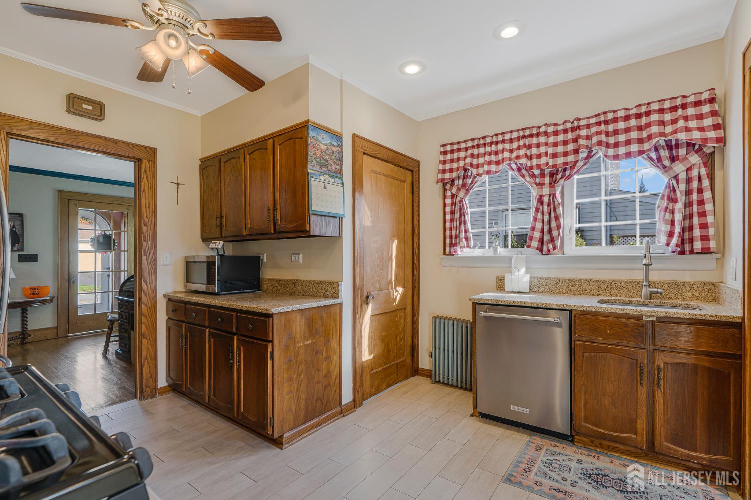 206 Walnut Street, Middlesex, NJ, 08846 image 15