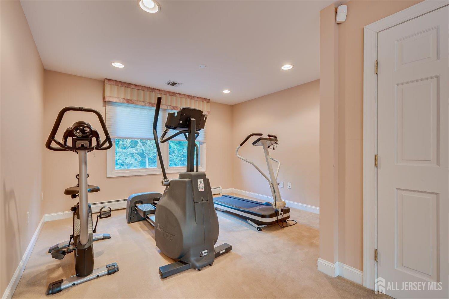 21 Stafford Road, Colonia, NJ, 07067 image 46
