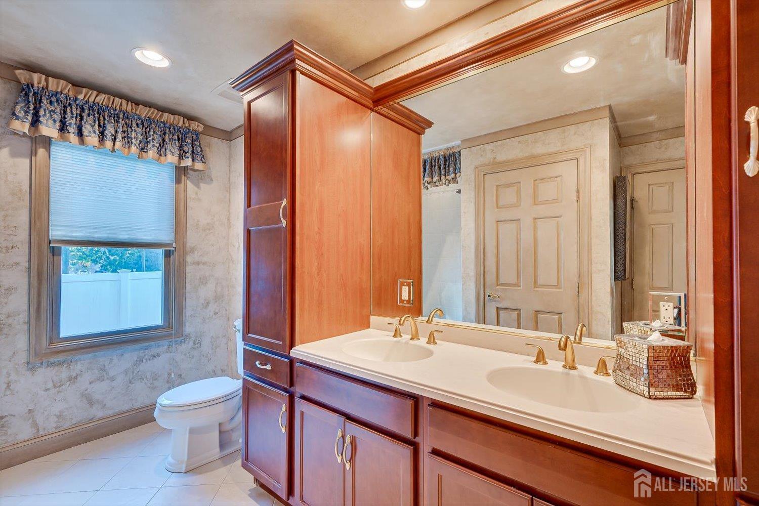 21 Stafford Road, Colonia, NJ, 07067 image 33