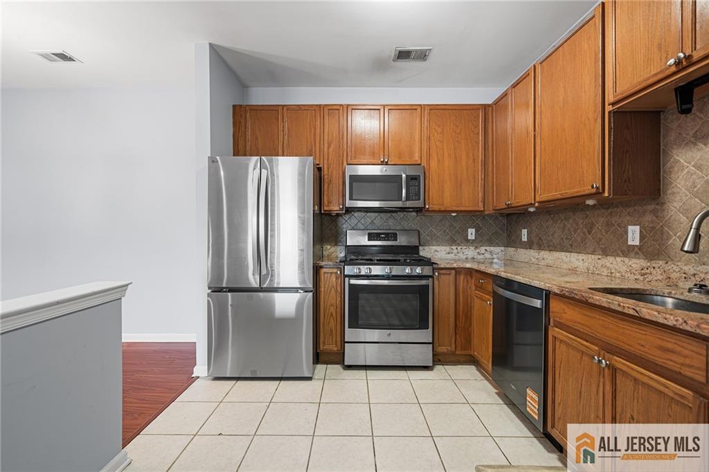131 Frank Court 131, South Plainfield, NJ, 07080 image 16
