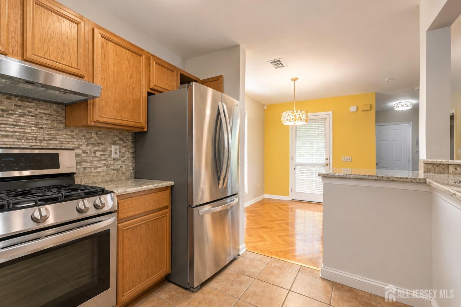 804 Wedgewood Circle 818, Middletown, NJ, 07718 image 9