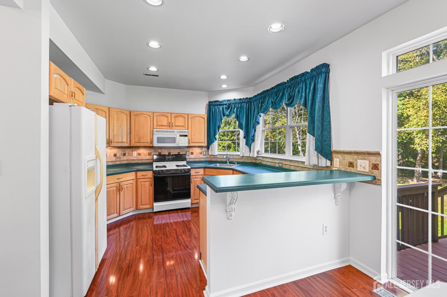 36 Yardley Manor Drive, Old Bridge, NJ, 07747 image 8