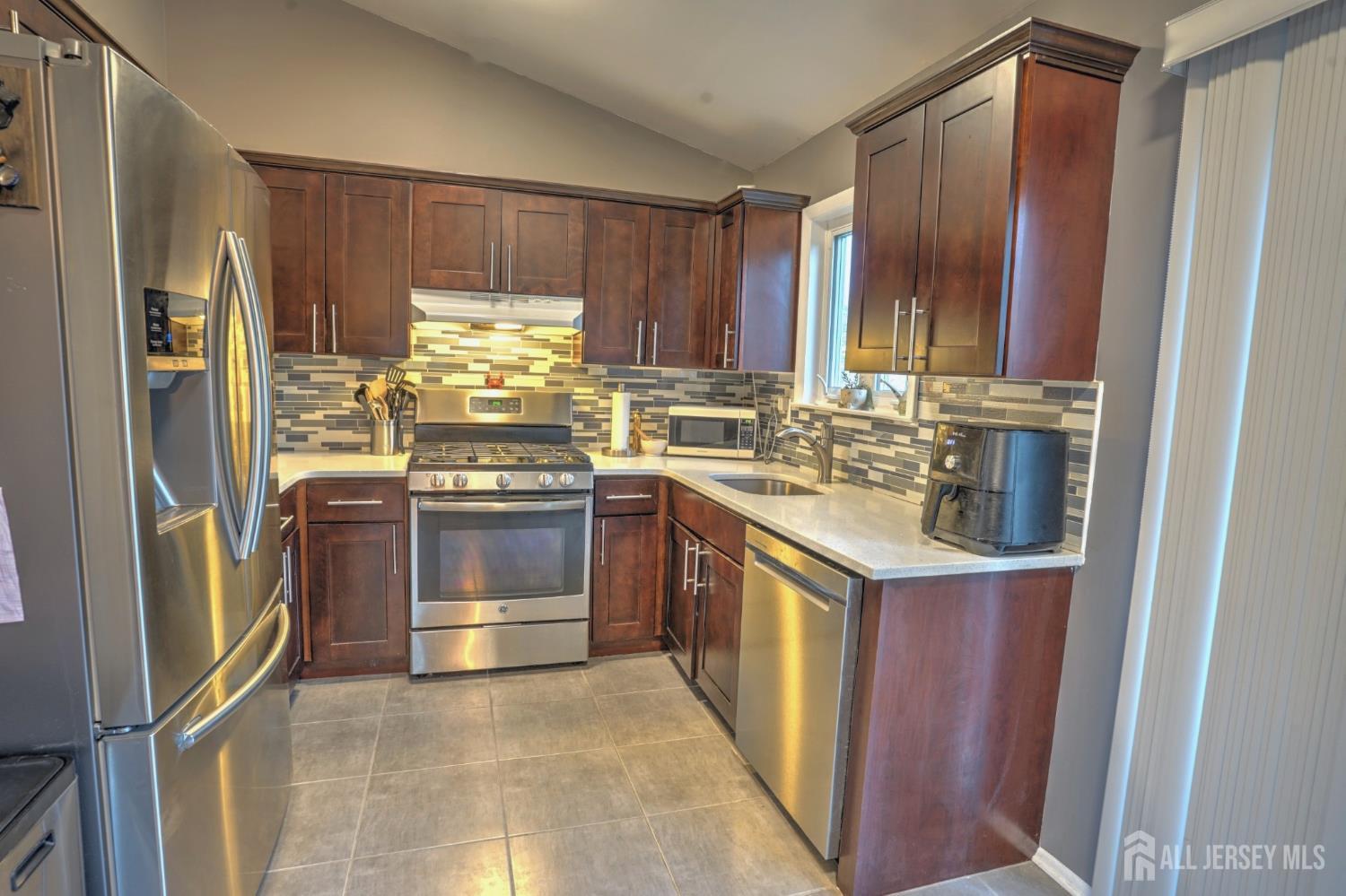 48 Birch Run Drive, Piscataway, NJ, 08854 image 9