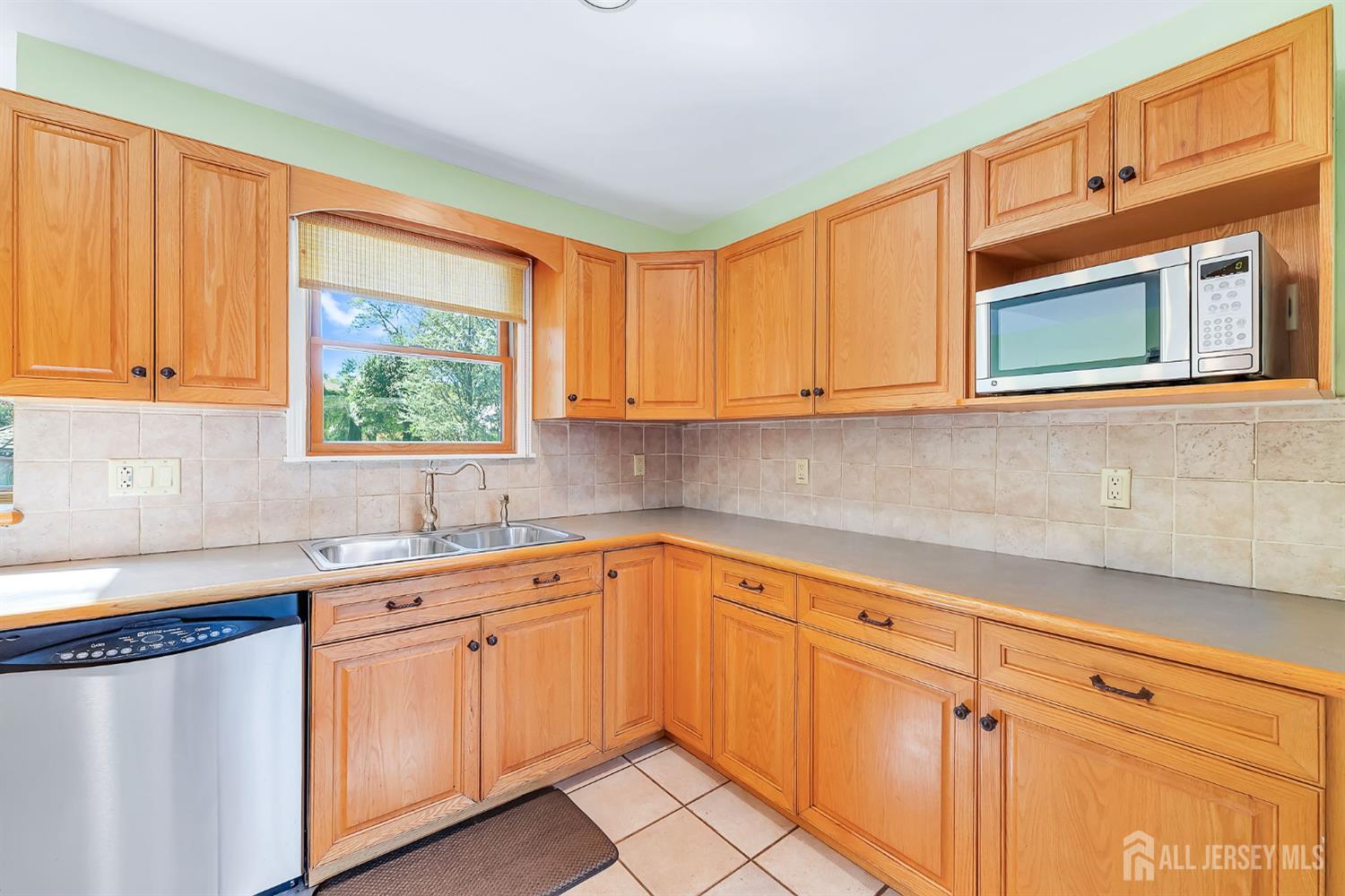 189 RT 79 Route, Marlboro, NJ, 07746 image 41