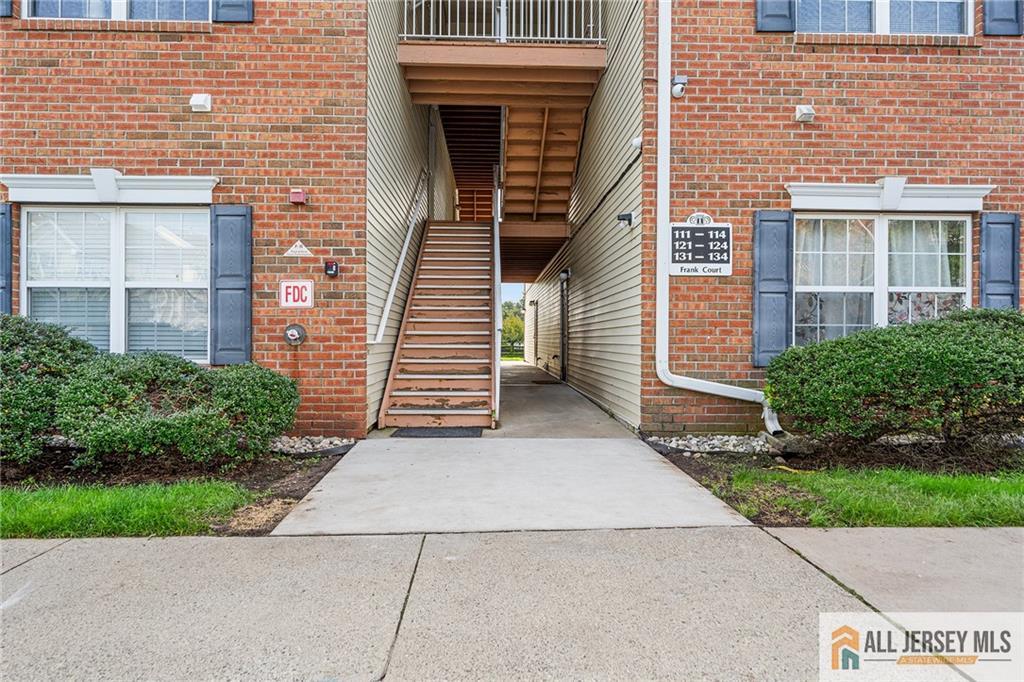 131 Frank Court 131 Image 3
