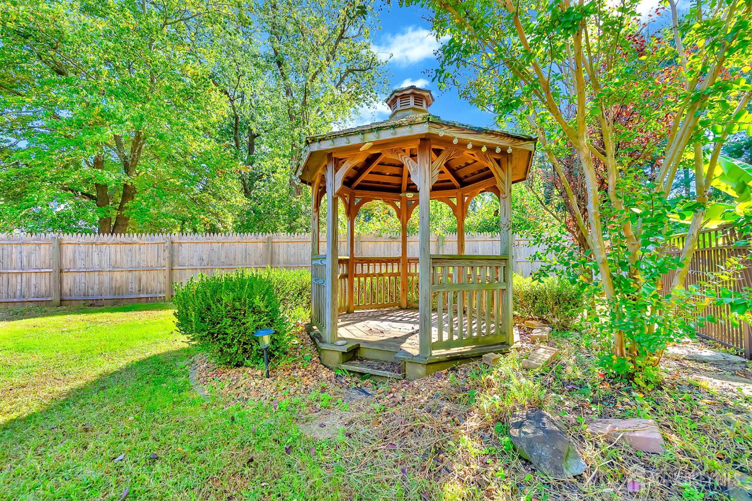 189 RT 79 Route, Marlboro, NJ, 07746 image 23