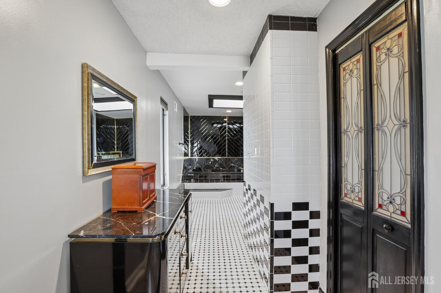97 Amherst Avenue, Colonia, NJ, 07067 image 33