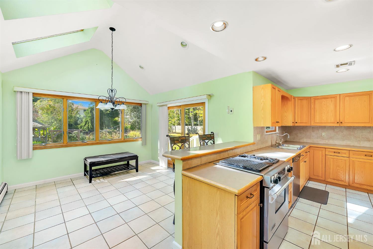 189 RT 79 Route, Marlboro, NJ, 07746 image 48