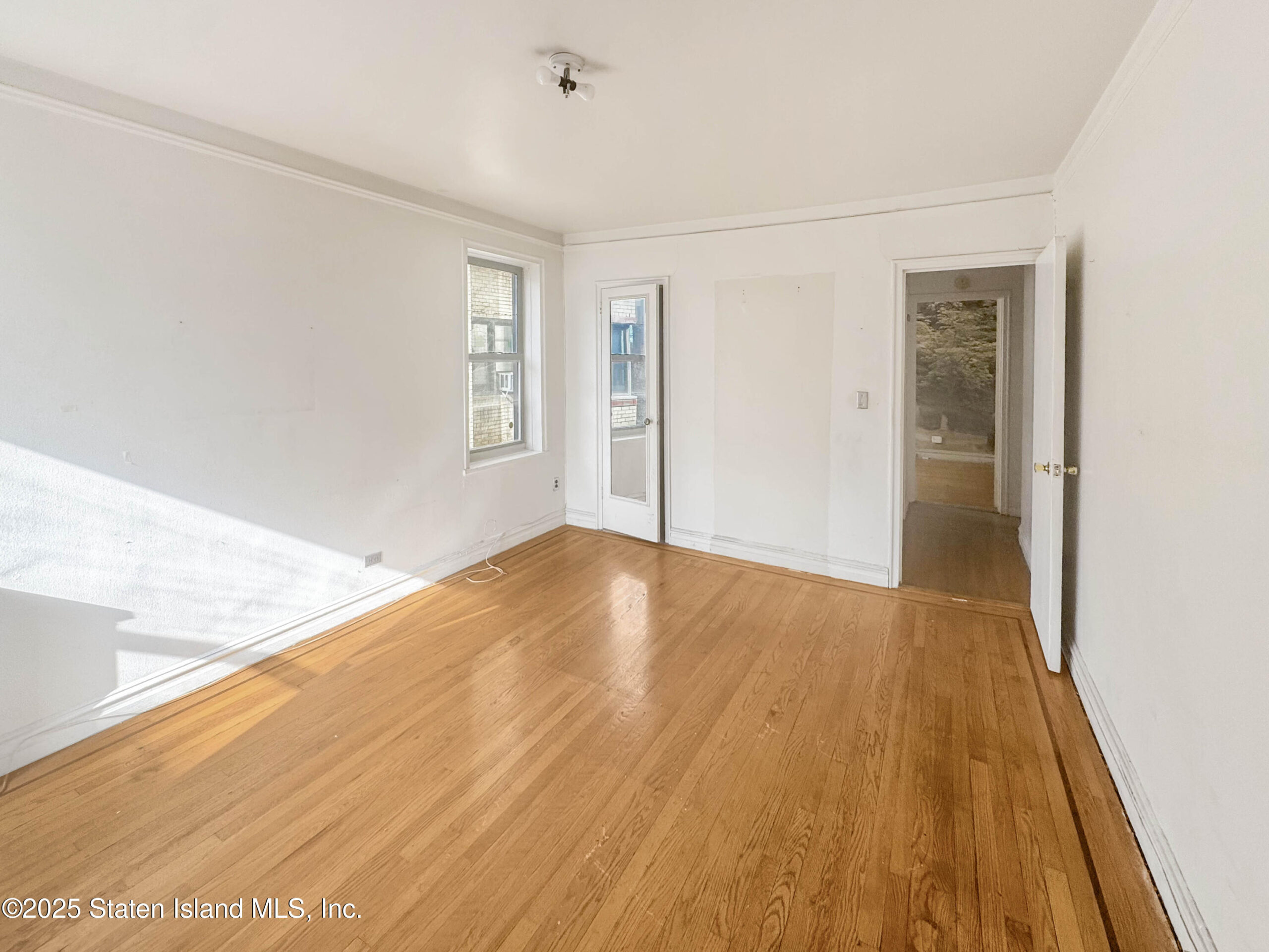 860 Grand Concourse 4i Image 5
