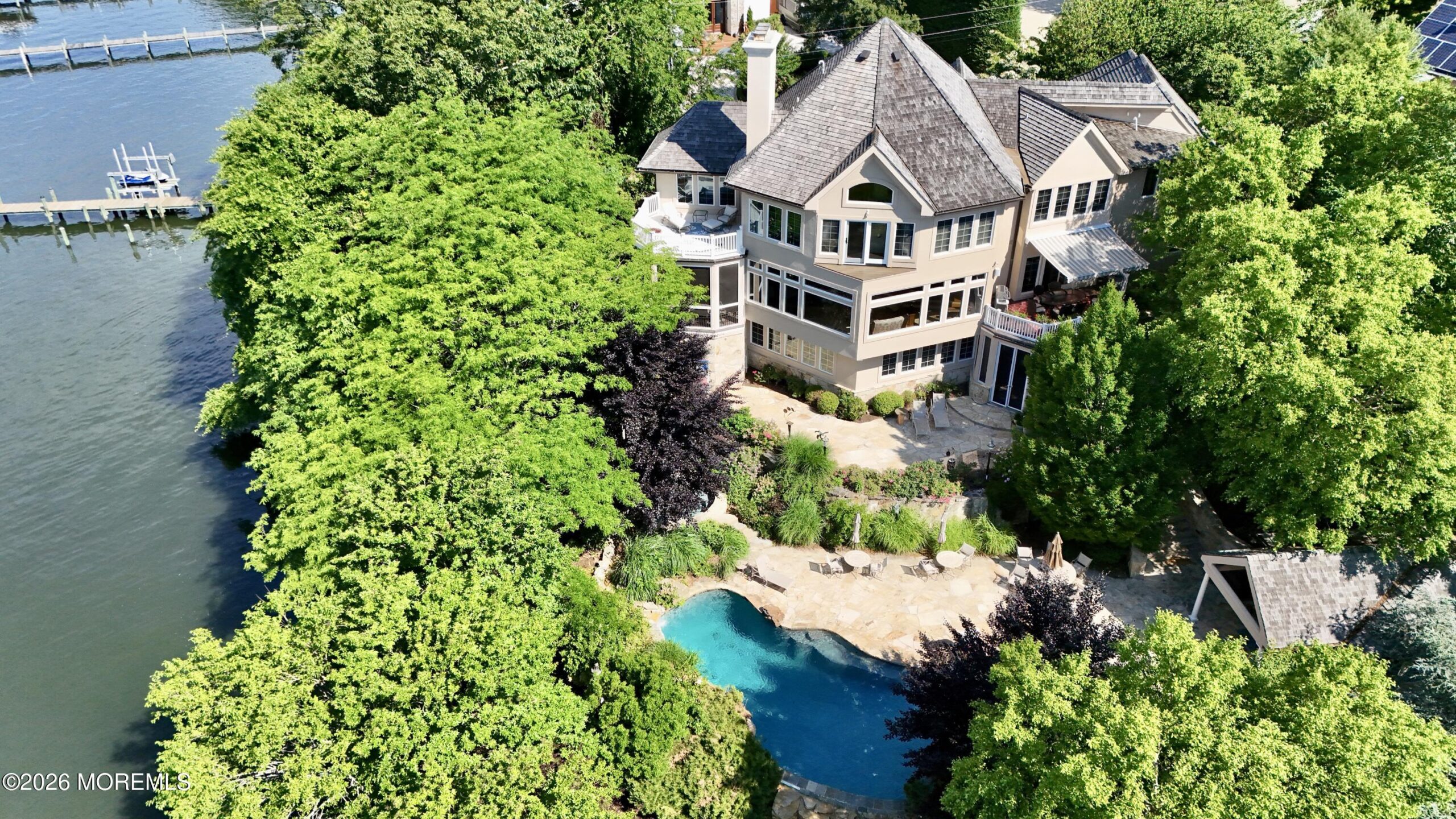 1012 Brainard Place Image 2