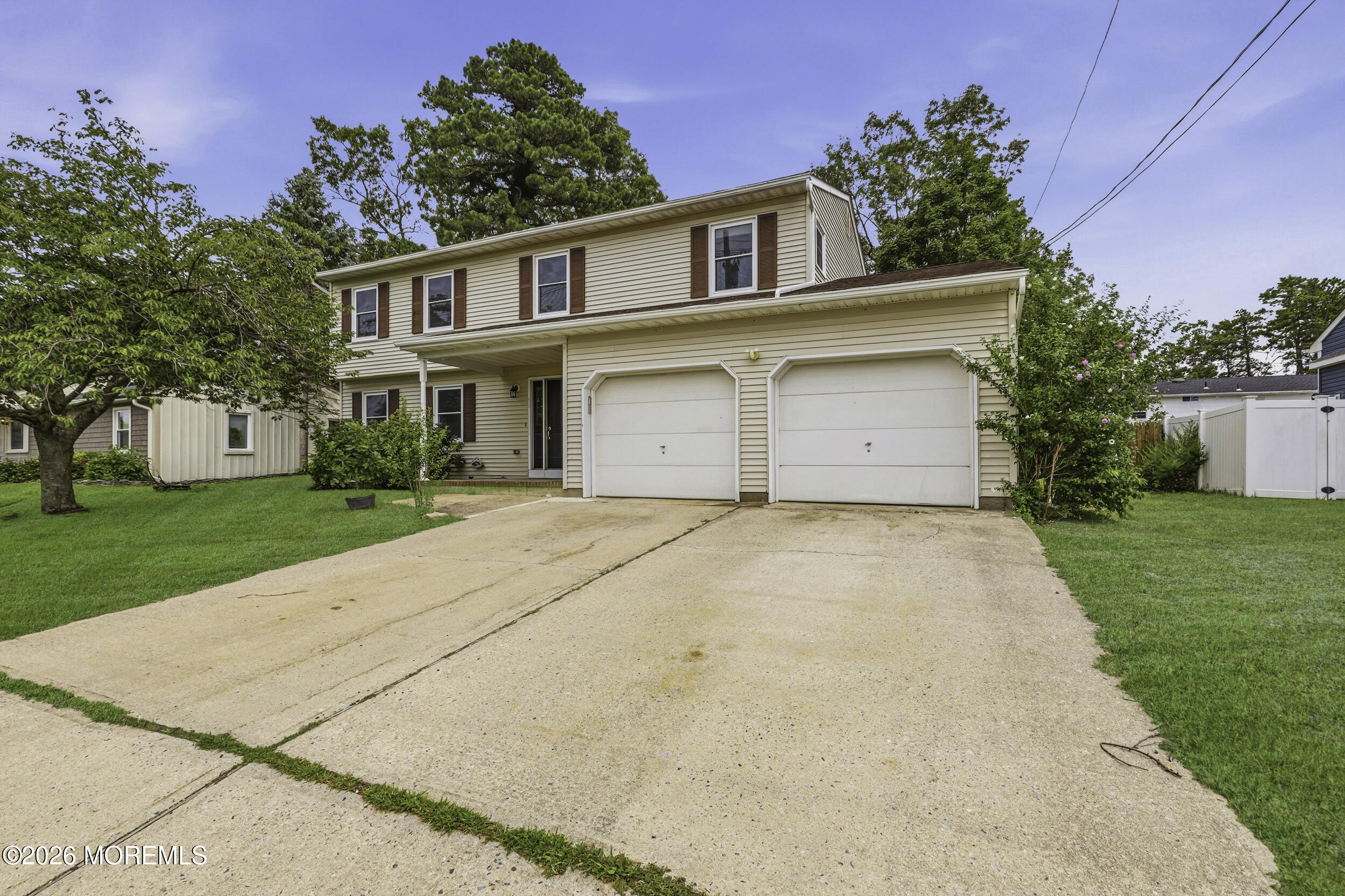 829 Mizzen Avenue Image 3