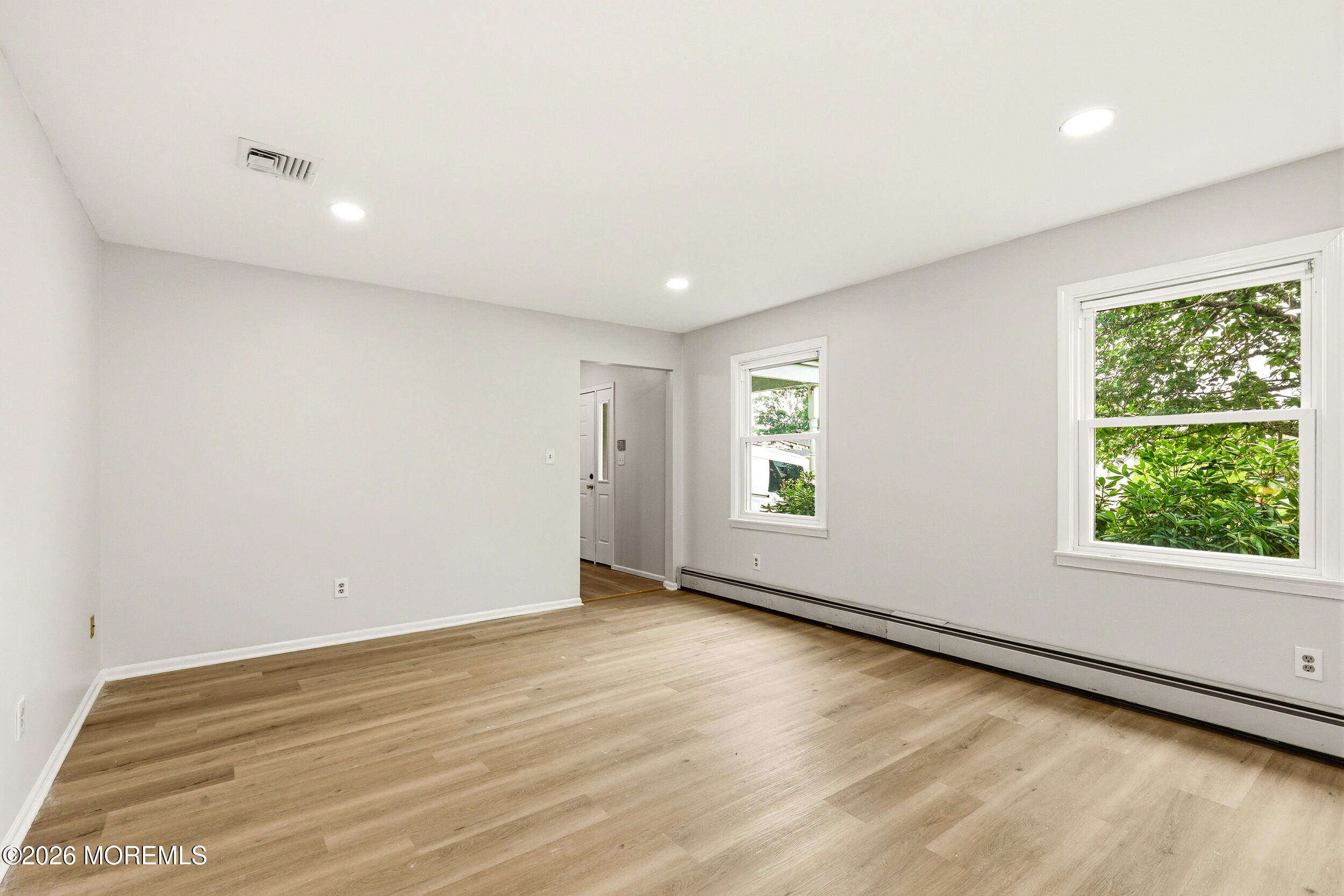829 Mizzen Avenue Image 2