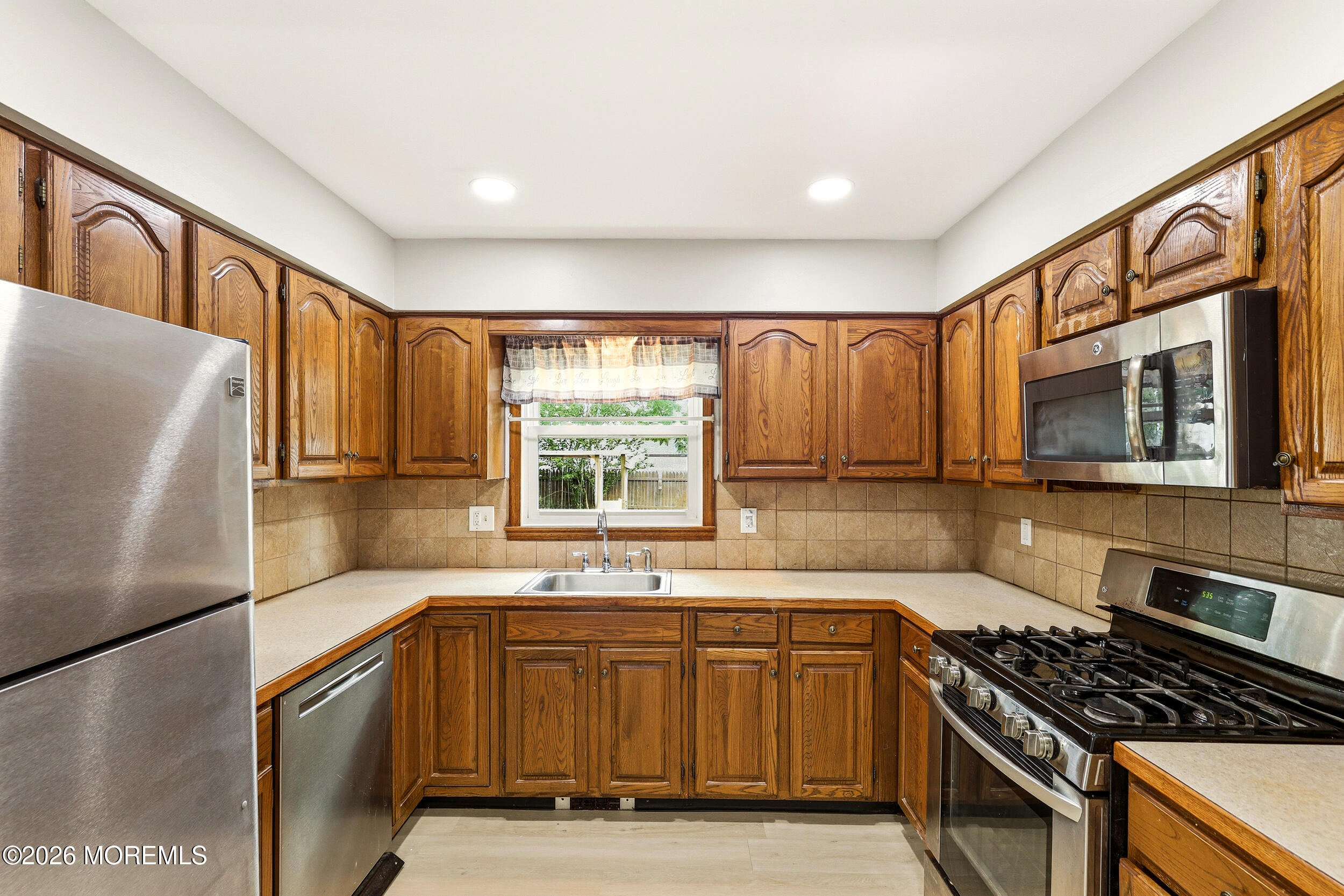 829 Mizzen Avenue, Beachwood, NJ, 08722 image 8