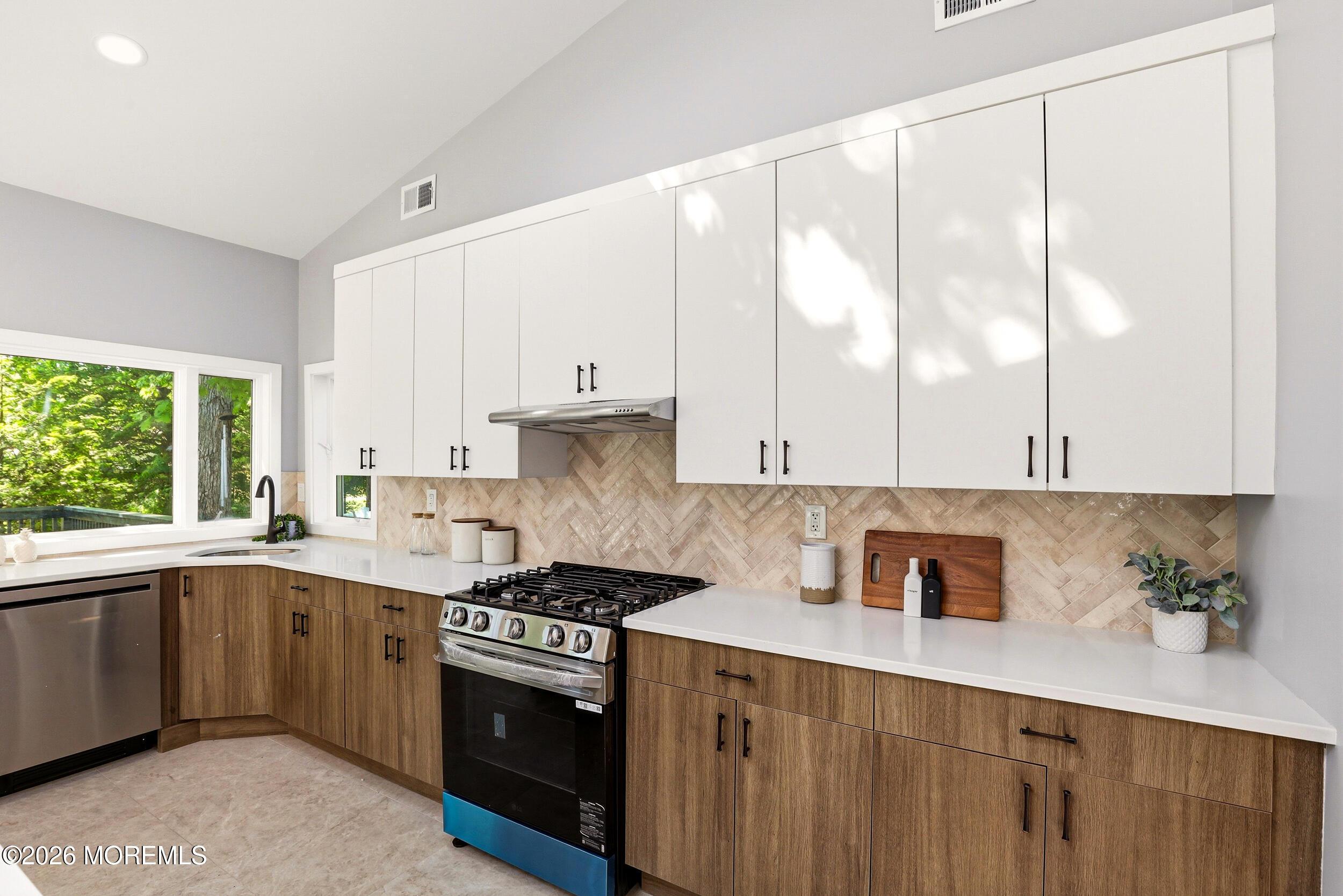 331 Gordons Corner Road, Manalapan, NJ, 07726 image 15