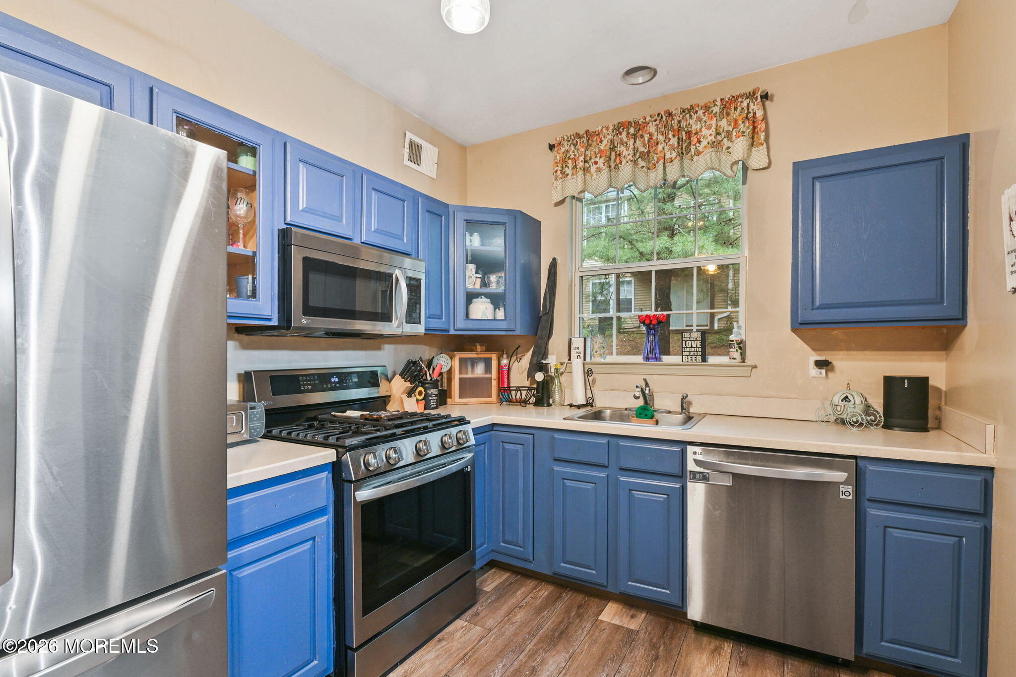 12 Cypress Court 2612, Clinton, NJ, 08809 image 8