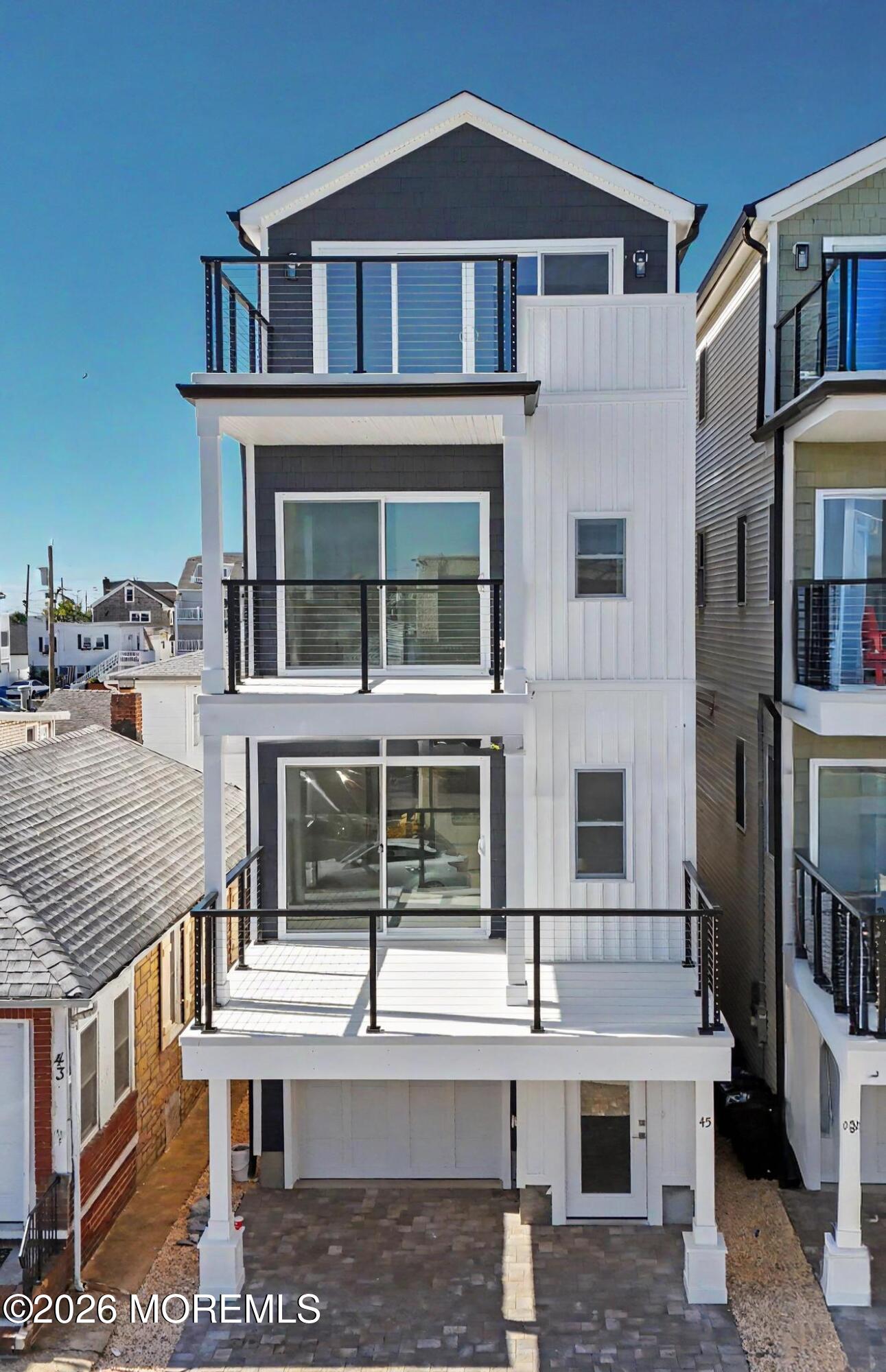 45 Lincoln Avenue Oceanside Image 2