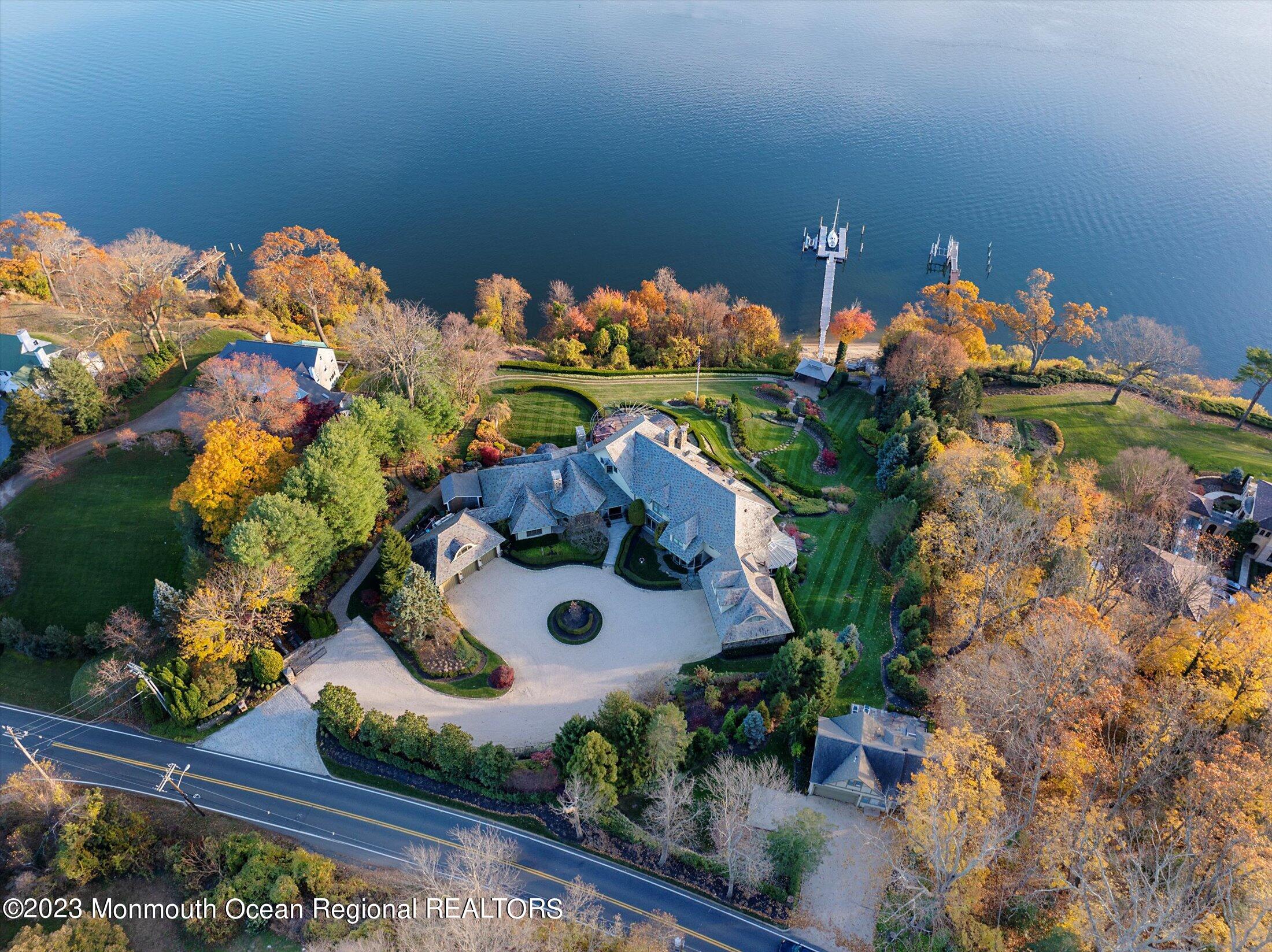 884 Navesink River Road Image 4