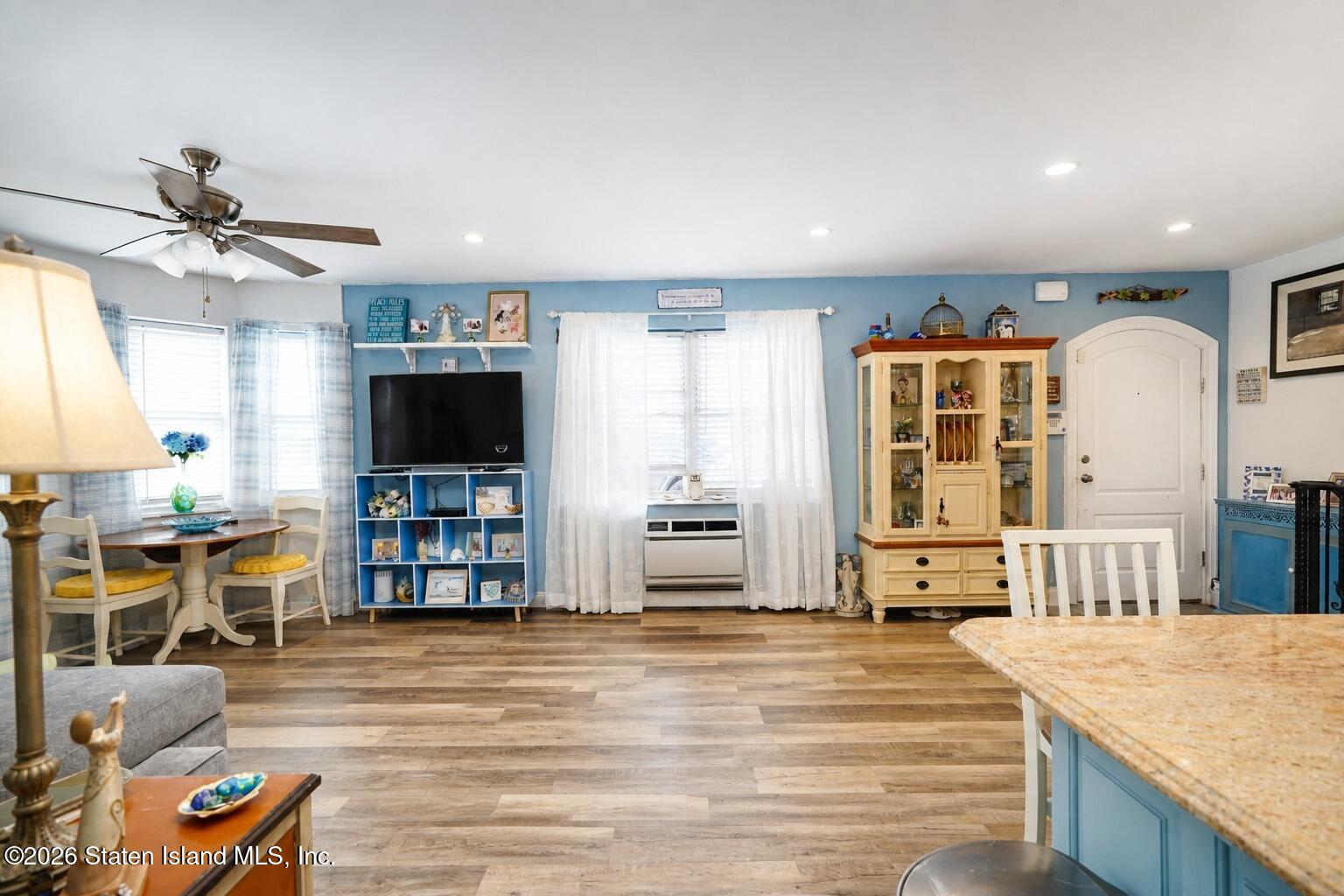 176 Beach 101 Street 4a, Queens, NY, 11694 image 7