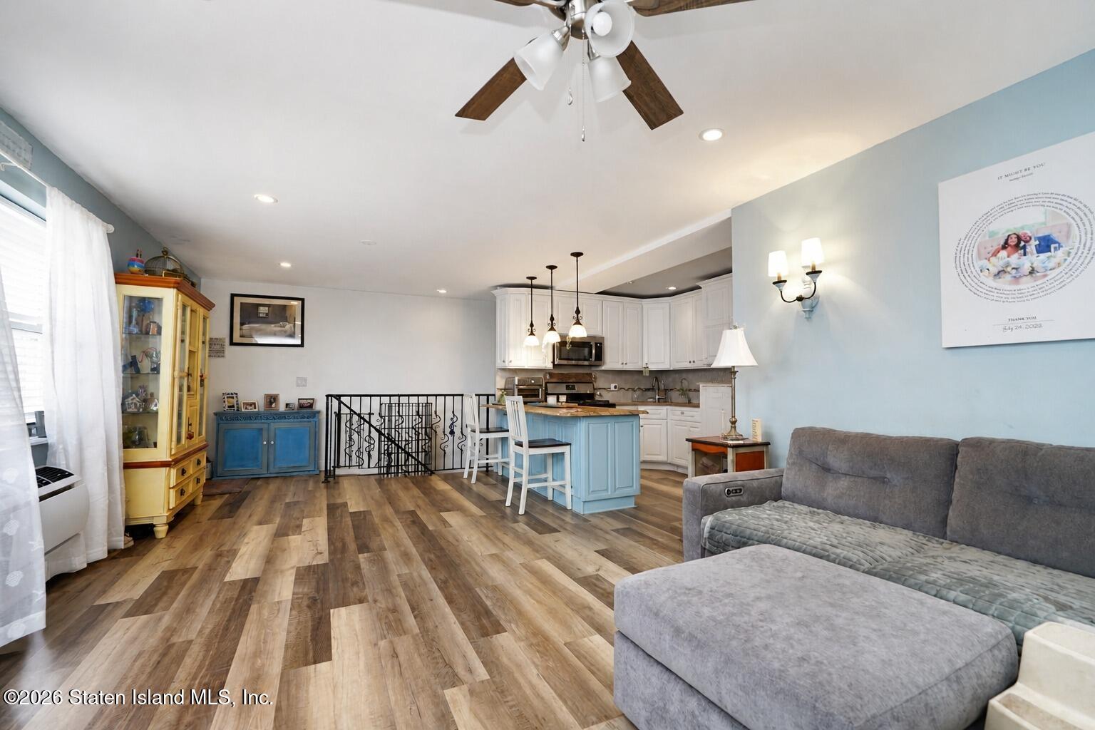 176 Beach 101 Street 4a Image 4