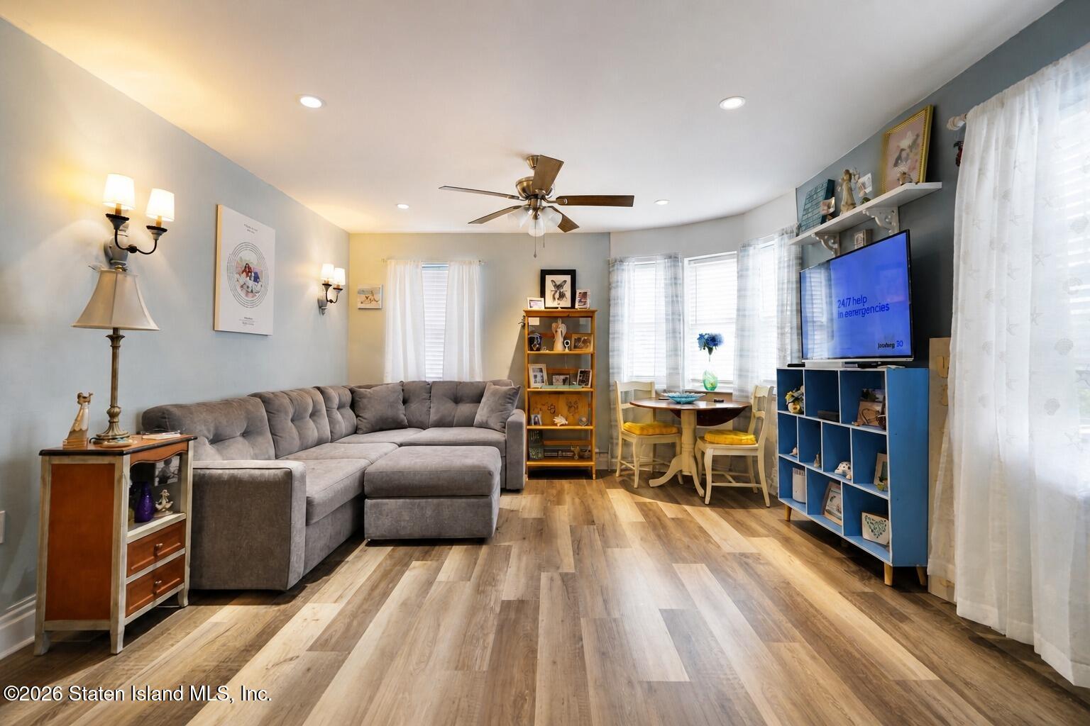 176 Beach 101 Street 4a Image 5