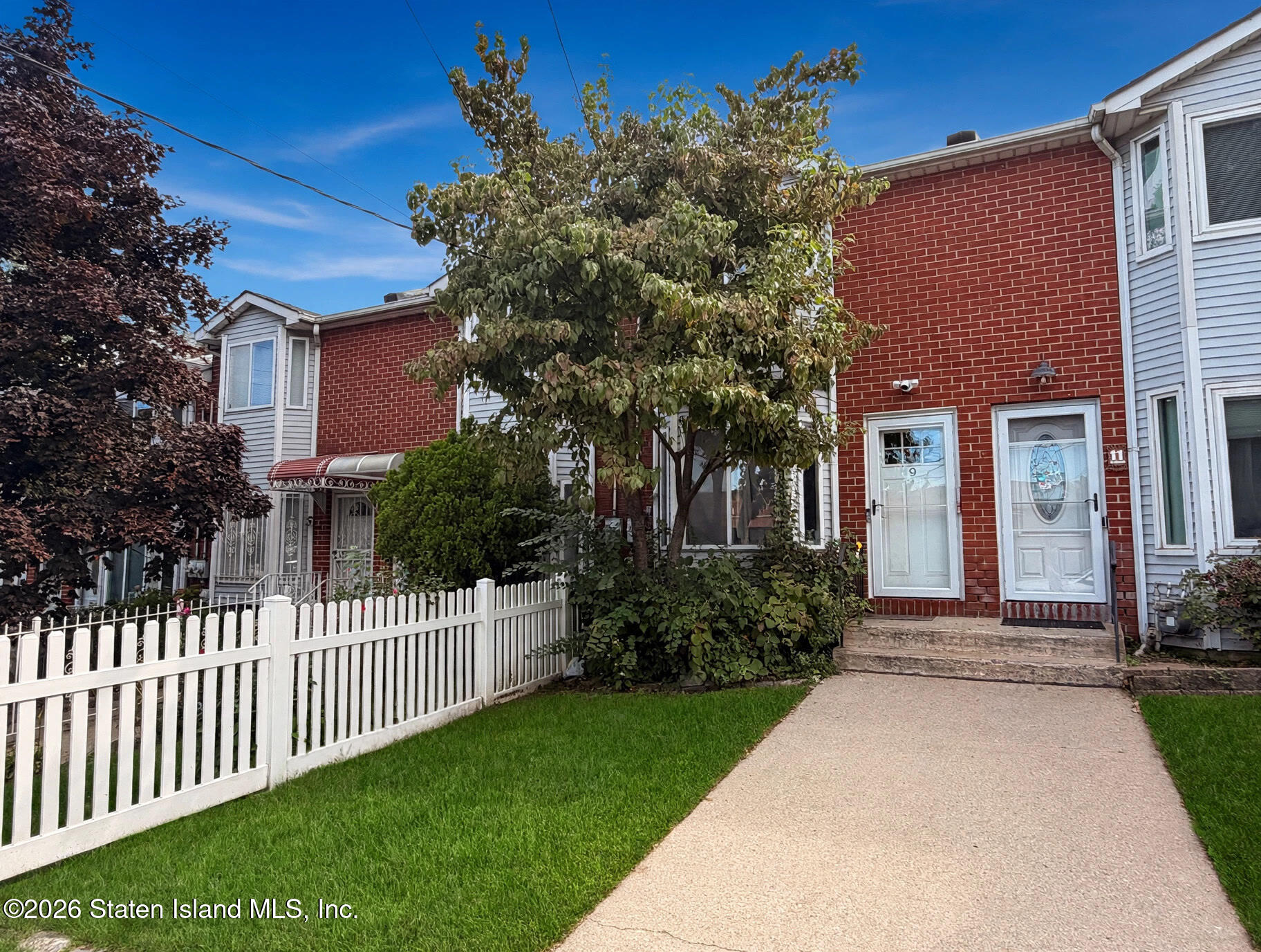 9 Van Pelt Avenue Image 5