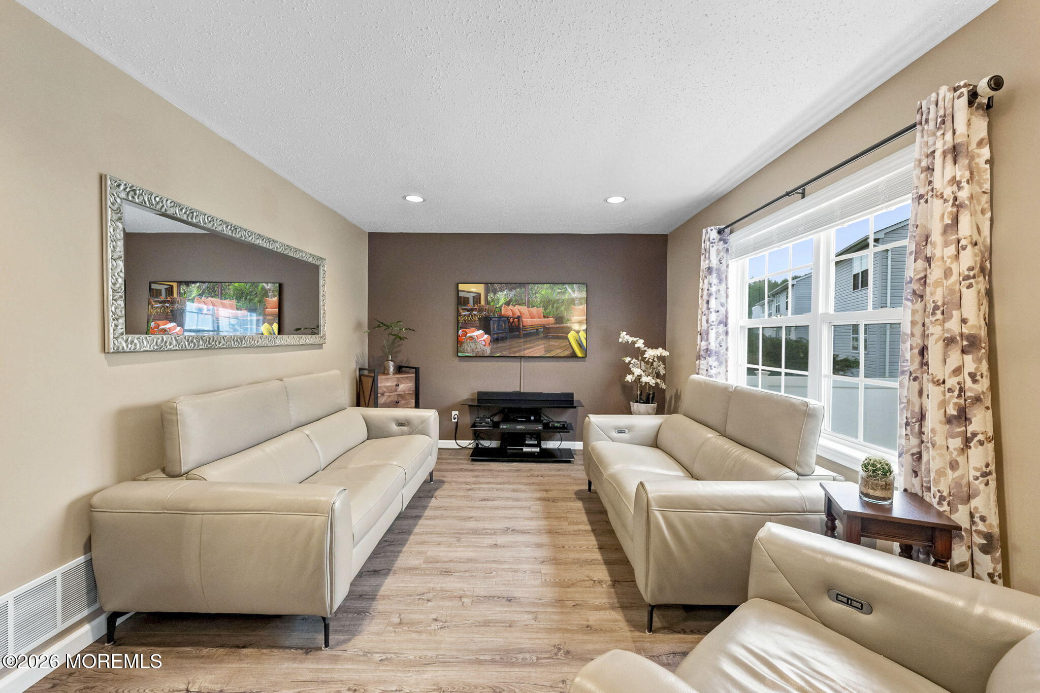 39 Hummingbird Court, Marlboro, NJ, 07746 image 11