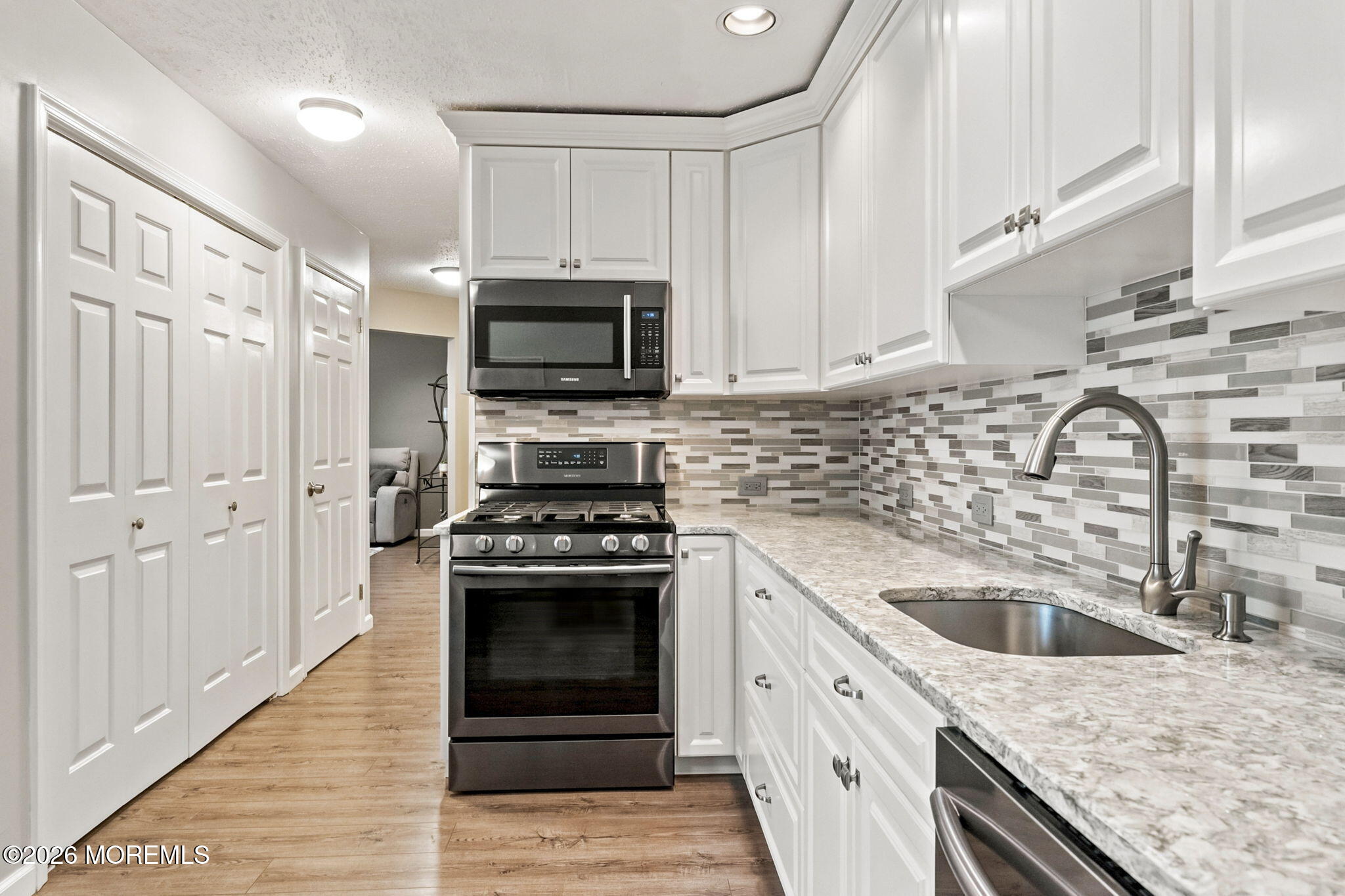 39 Hummingbird Court, Marlboro, NJ, 07746 image 16