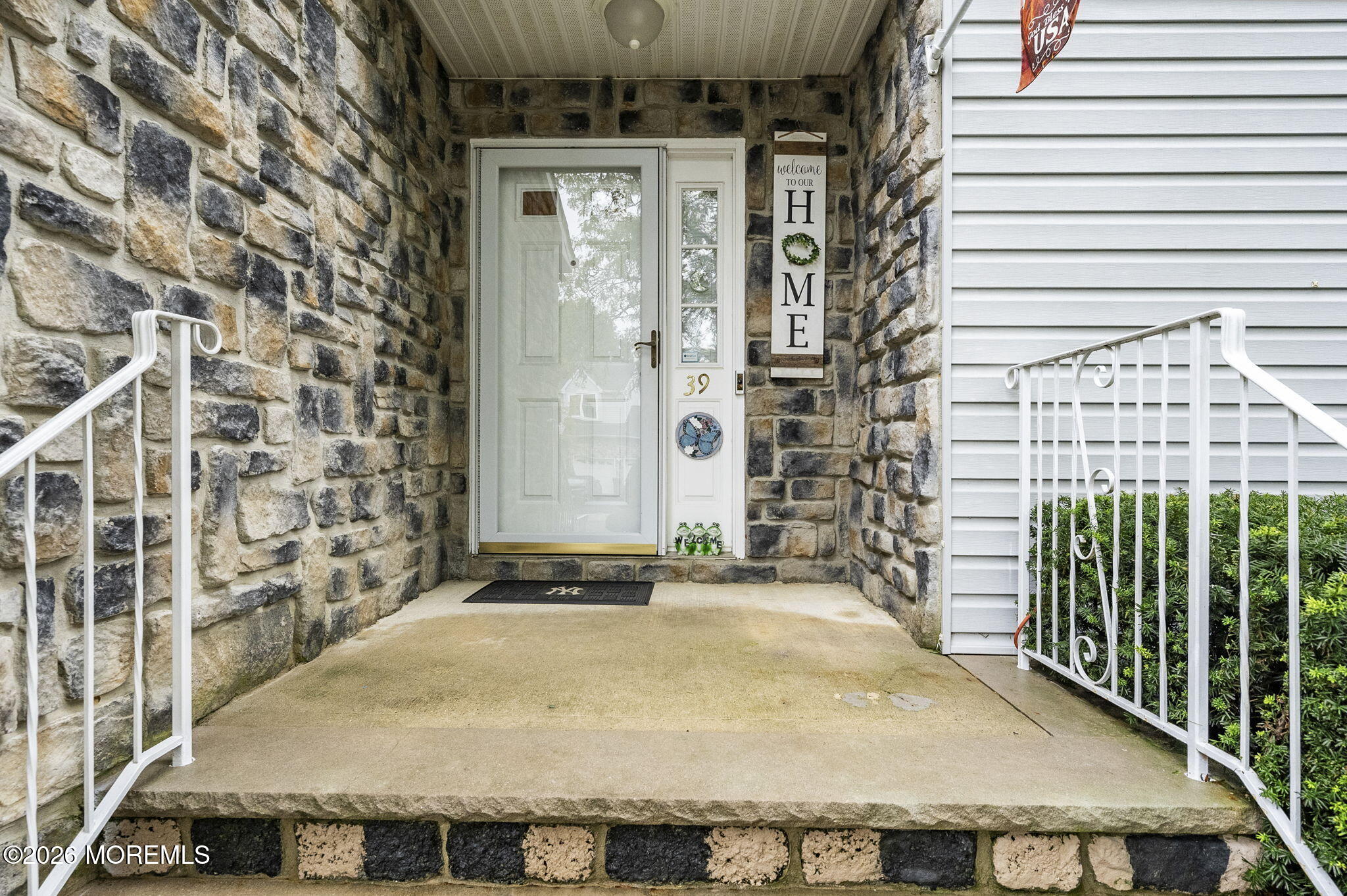 39 Hummingbird Court Image 3