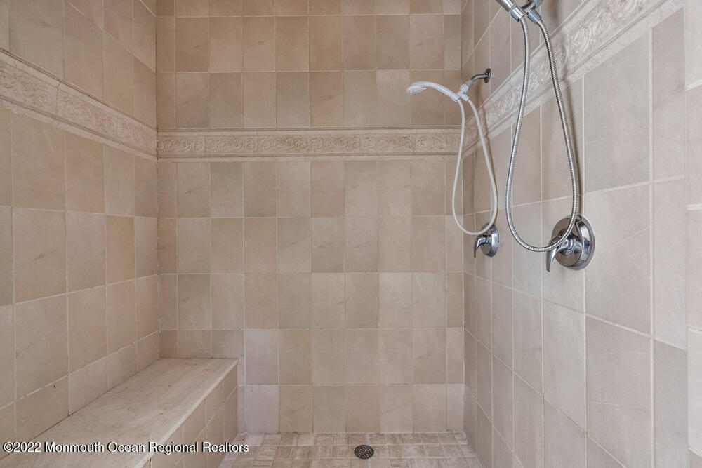 35 S Beers Street, Holmdel, NJ, 07733 image 49