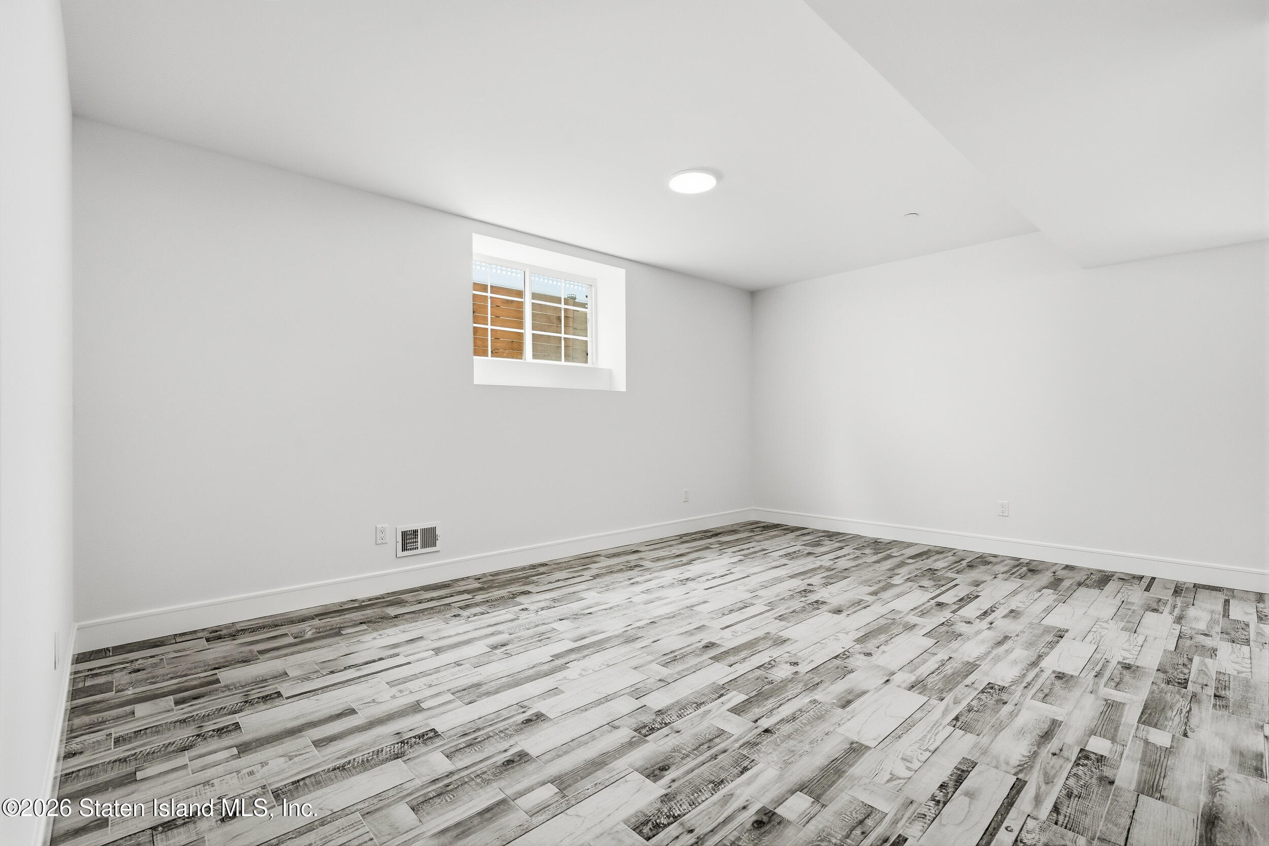 714 Oakland Avenue, Staten Island, NY, 10310 image 46