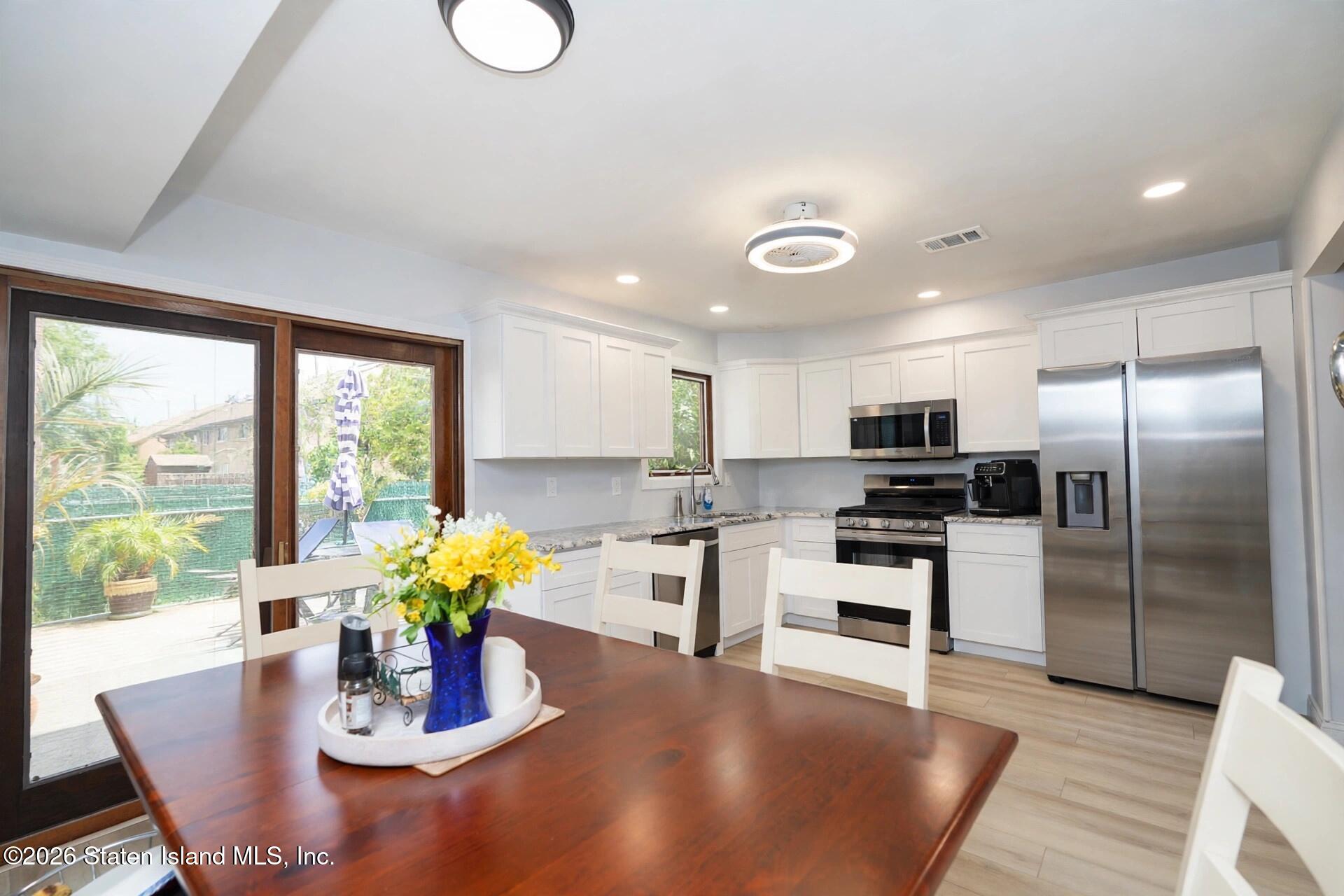 267 Rolling Hill Green, Staten Island, NY, 10312 image 12