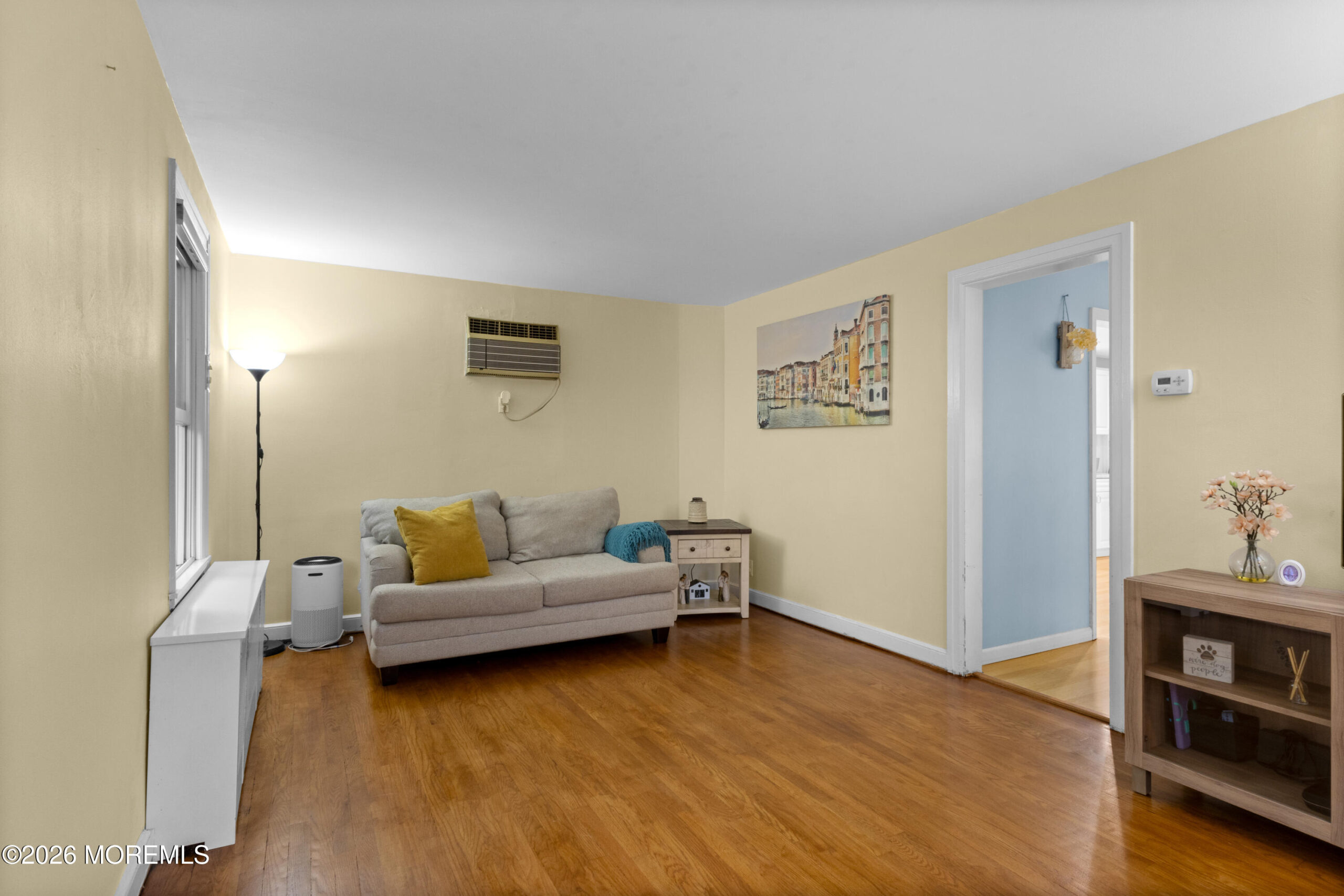 16 Vanderbilt Place Image 4