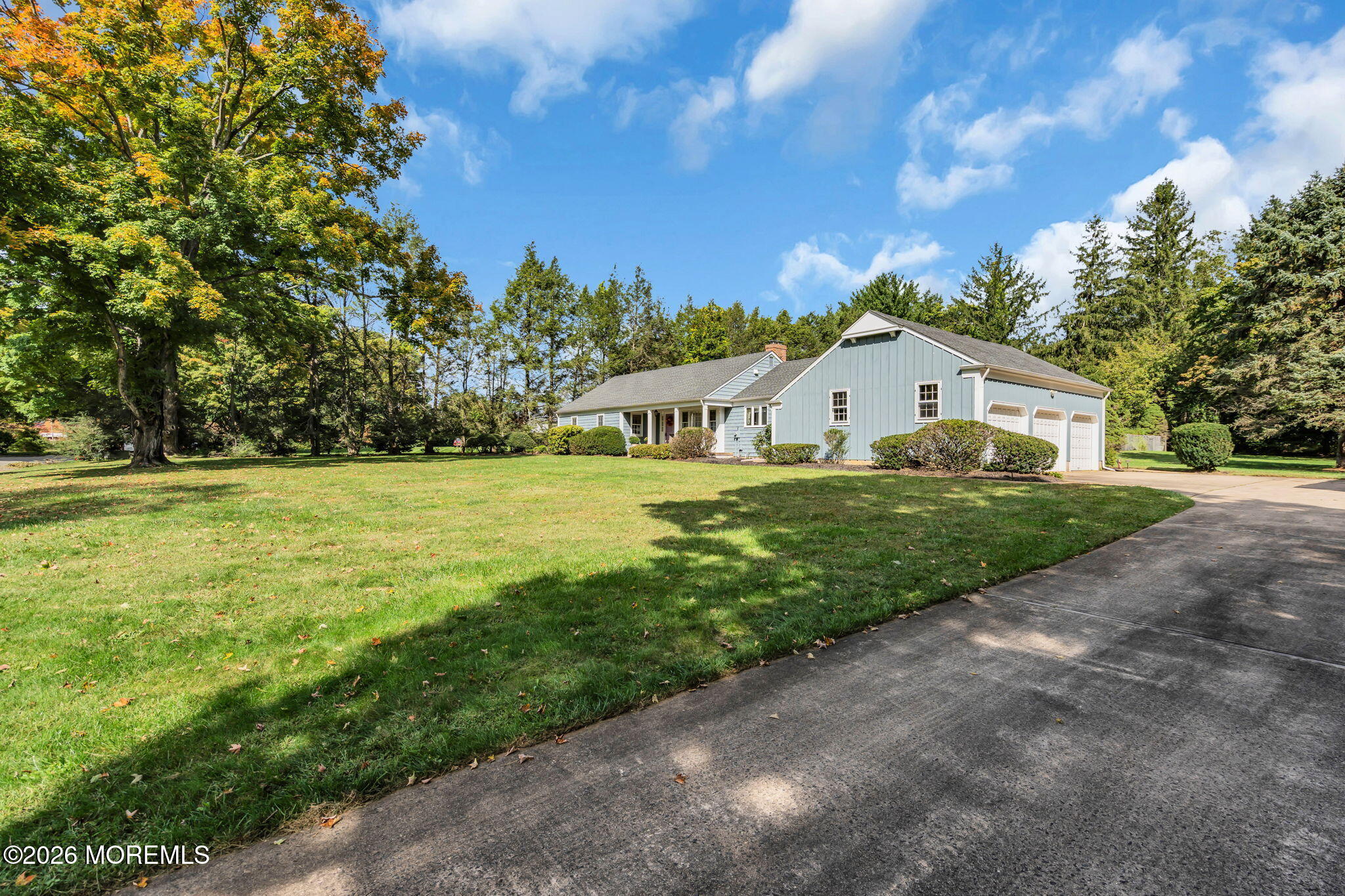 8 N Point Drive Image 3