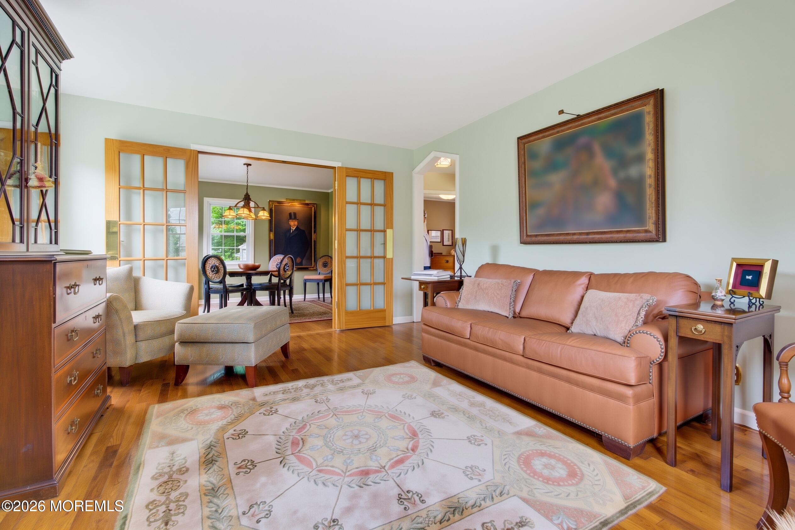 456 Brookside Avenue Image 4