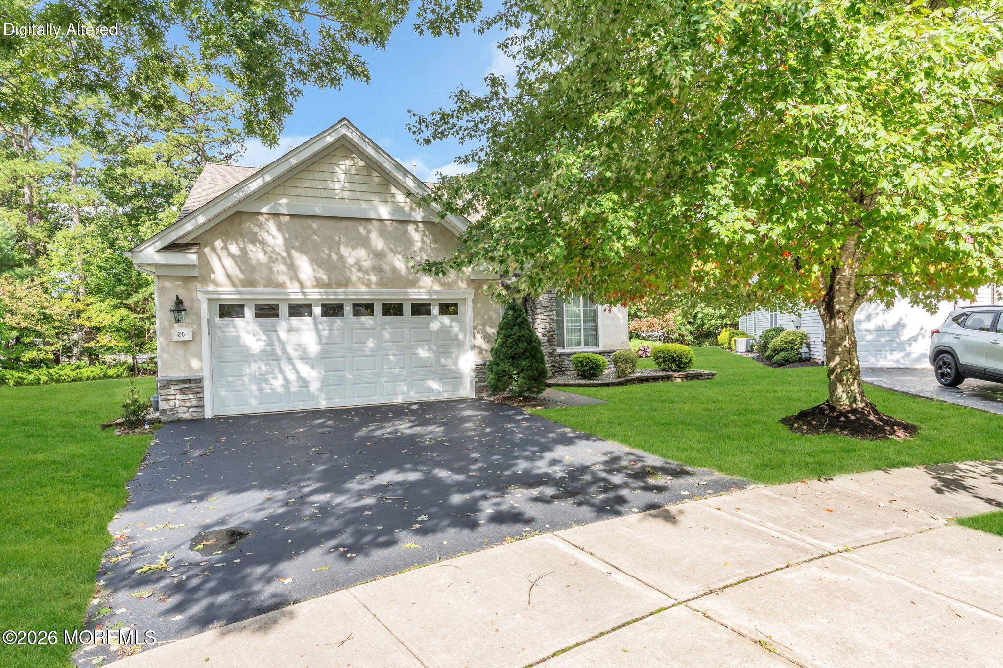 20 Montauk Place Image 3