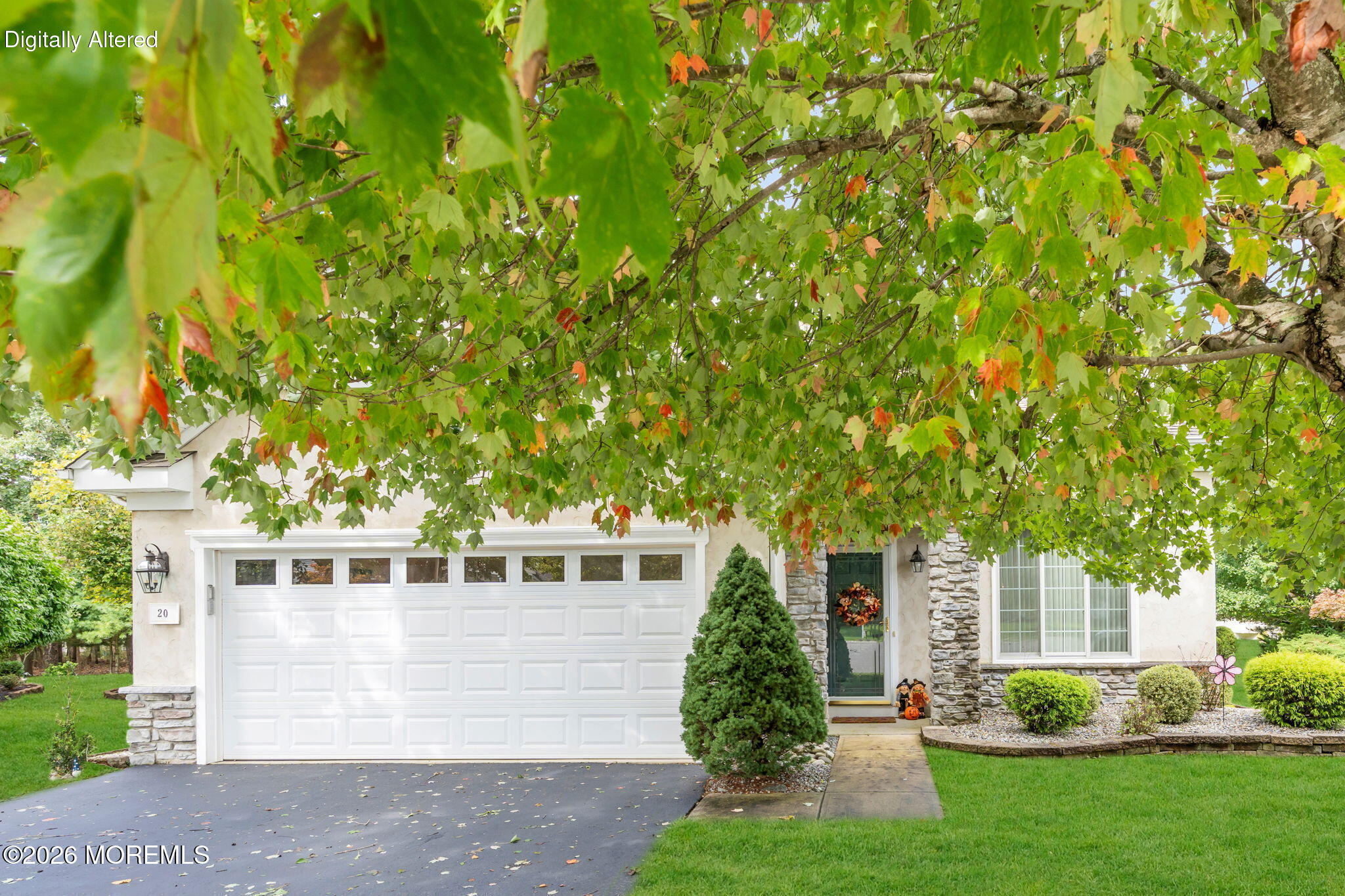 20 Montauk Place Image 4