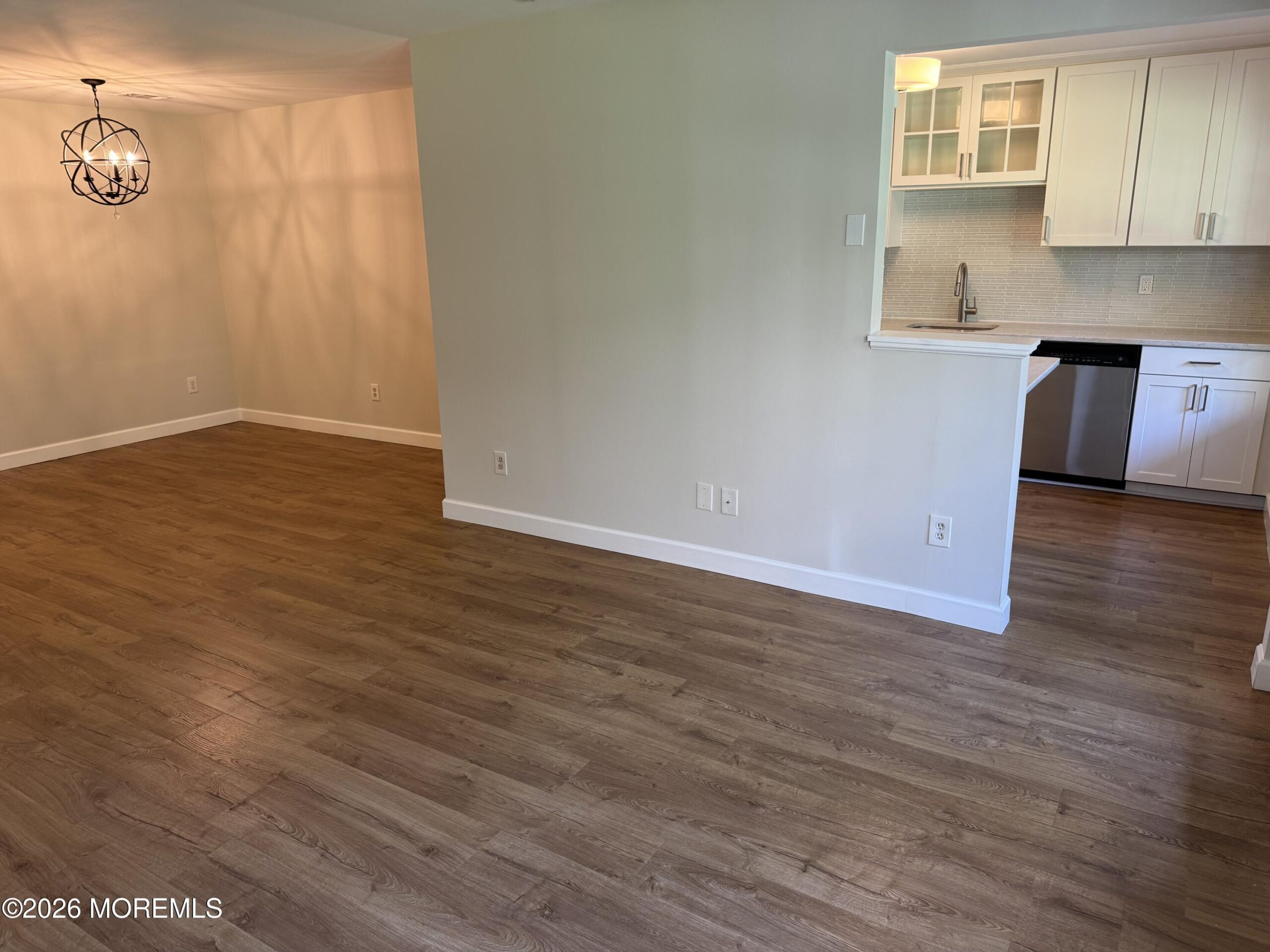 395 Brookview Court Image 4