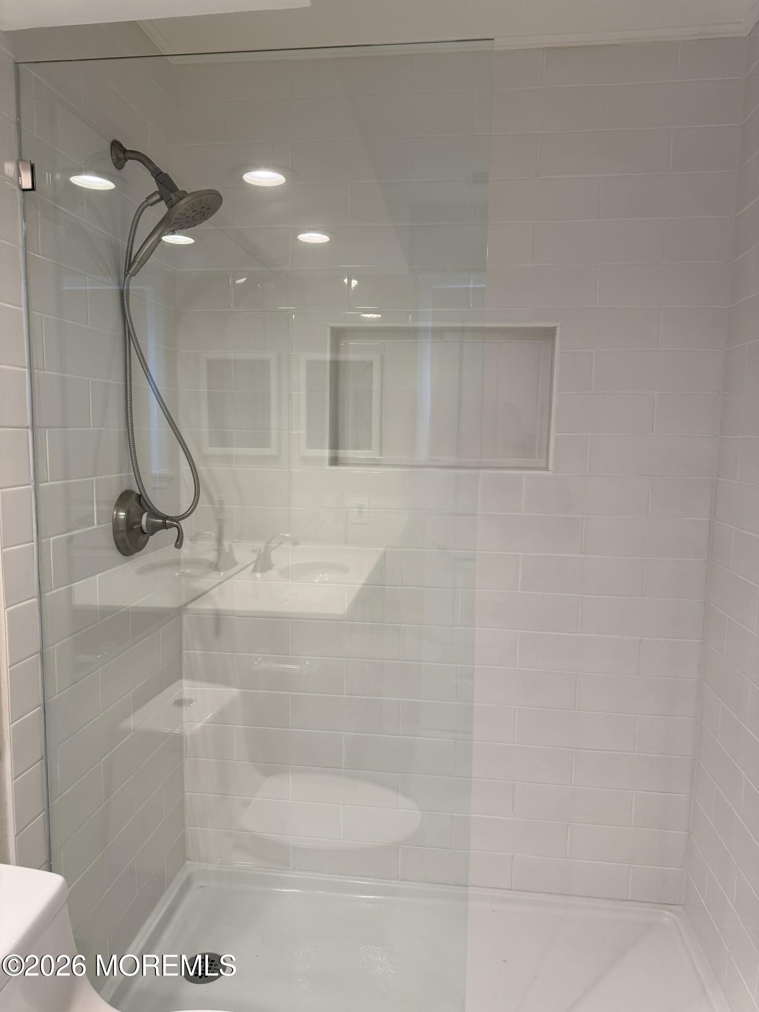 395 Brookview Court Image 5