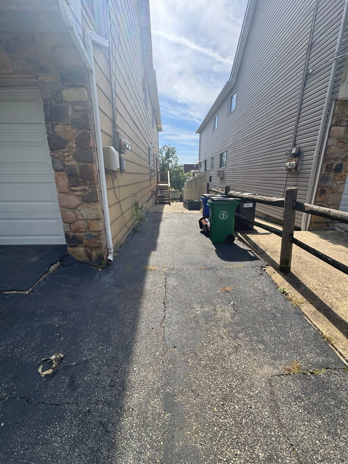 886 Rensselaer Avenue Image 3