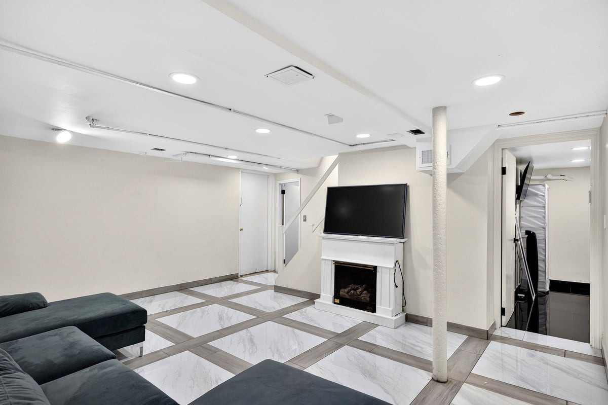 377 Westwood Avenue, Long Branch, NJ, 07740 image 23
