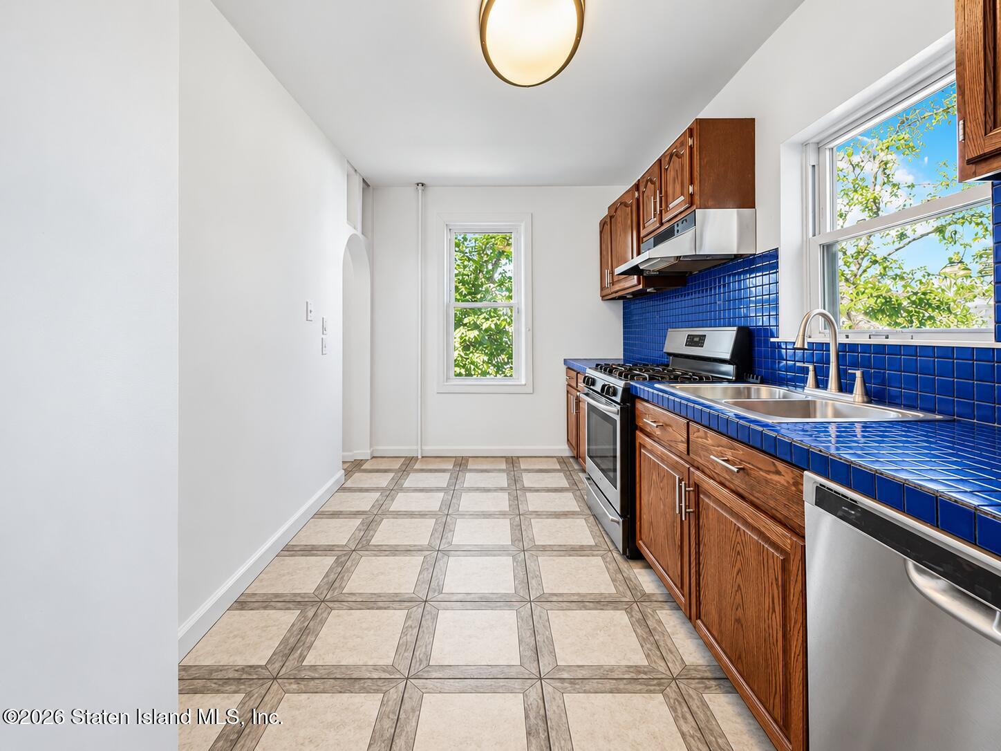 27 Eadie Place, Staten Island, NY, 10301 image 9