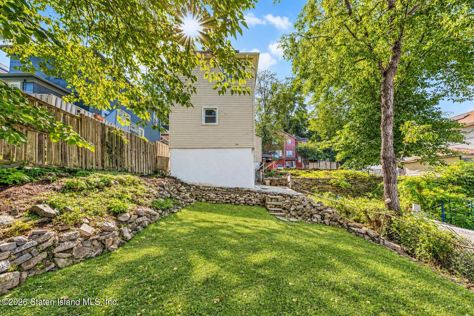 27 Eadie Place, Staten Island, NY, 10301